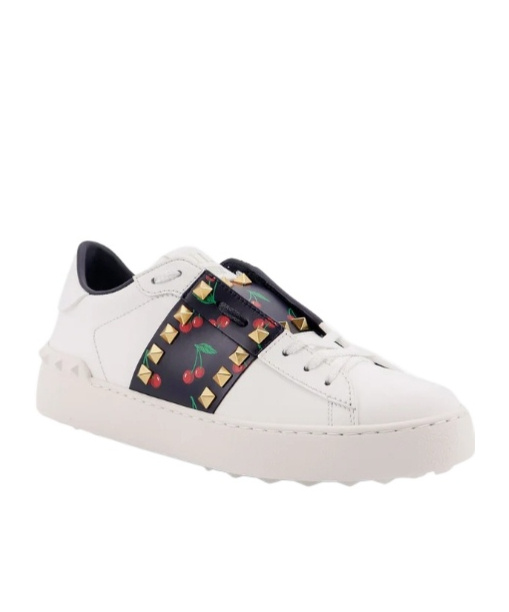 Valentino Low-top Leather Sneakers Featuring Studs Detail In White