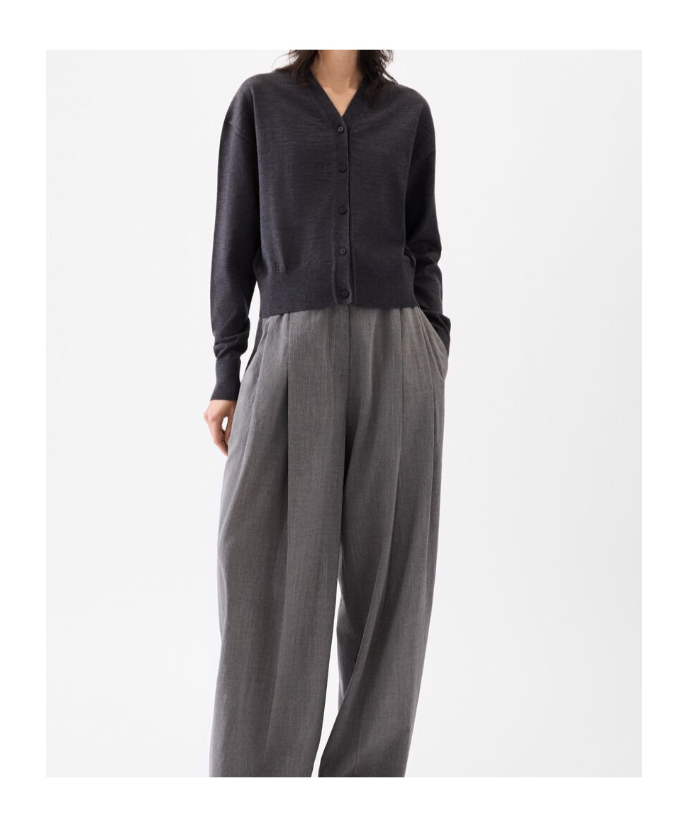 Jacquemus Embroidered Knitted Cardigan In Black