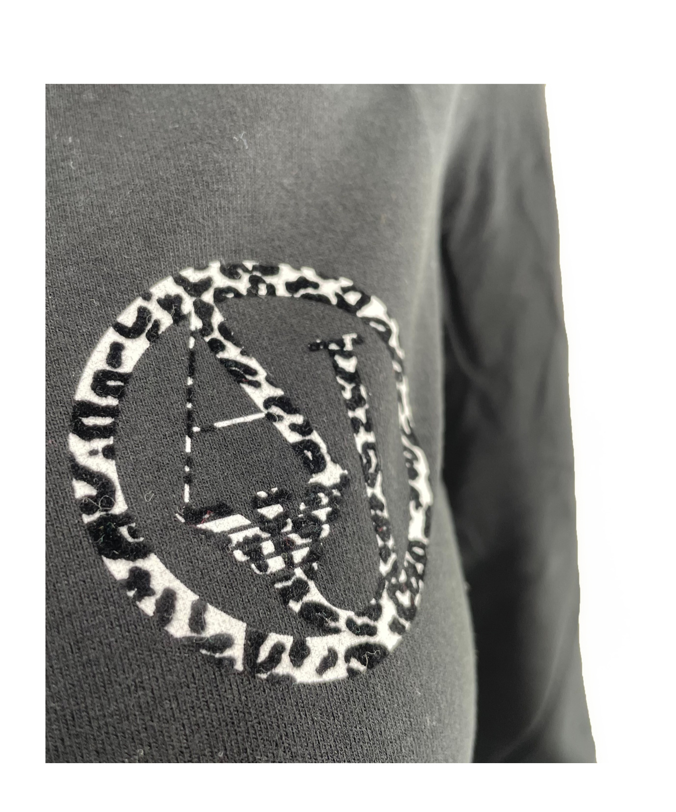 ARMANI JEANS V-NECK LONG-SLEEVED T-SHIRT