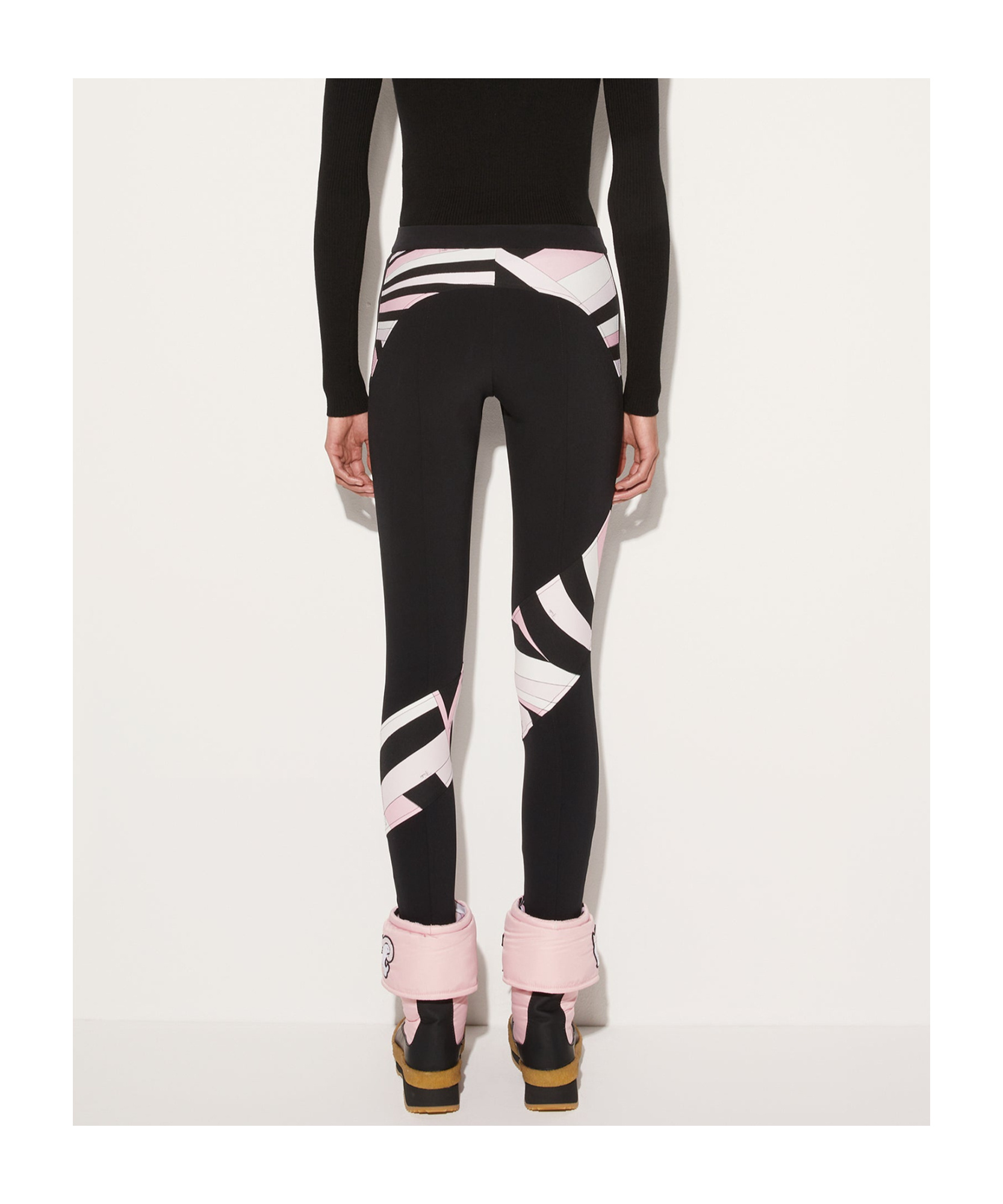 Pucci Patterned Casual Pants In Black