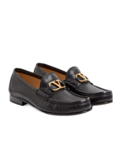 Valentino Logo Loafers In Black