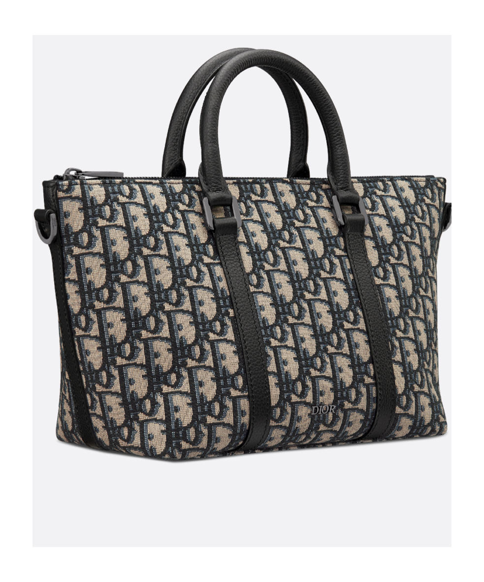 Dior Weekender 25 Logo Cross-body Bag In Black