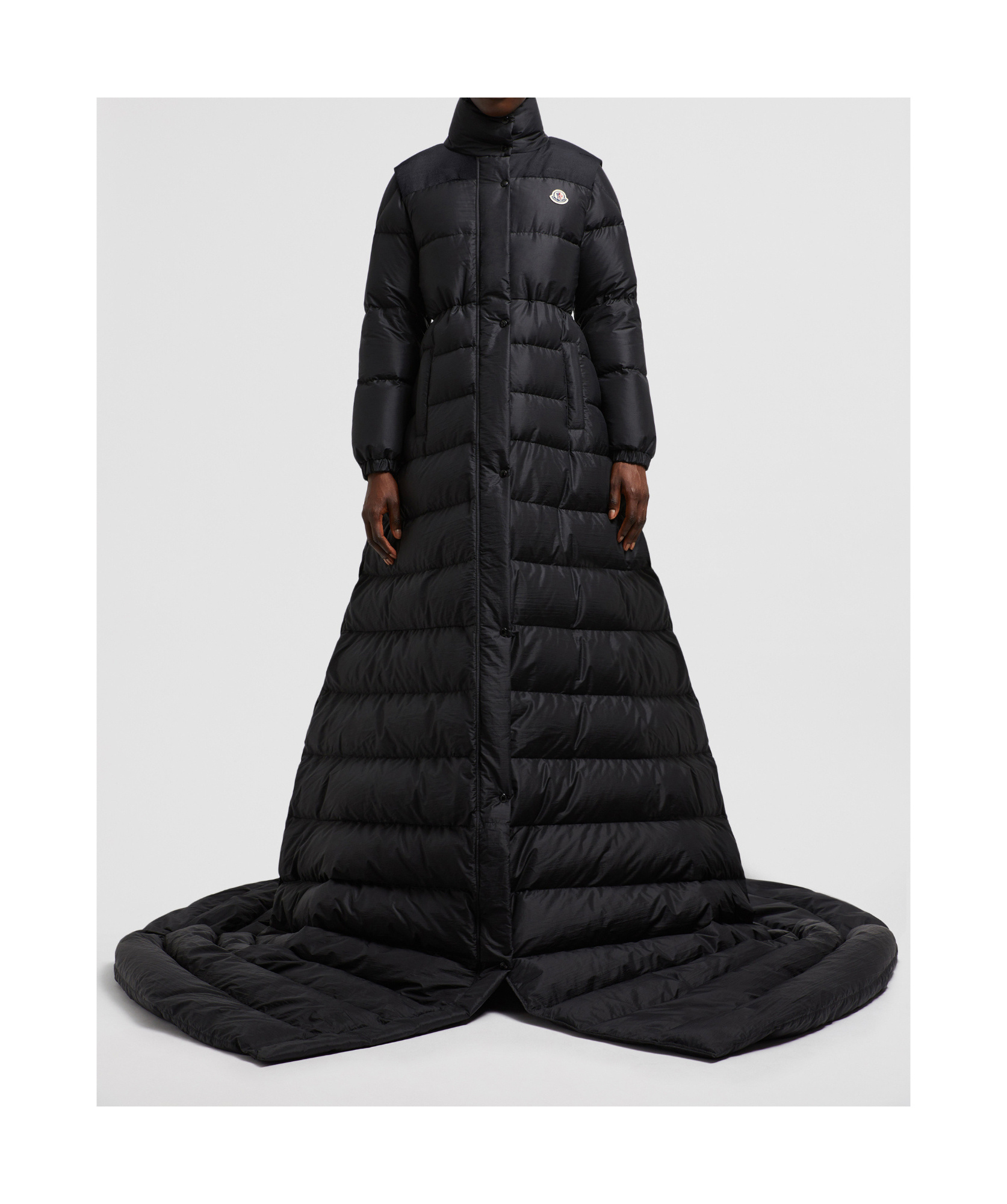 Moncler Verone 2-in-1 Long Down Coat In Black