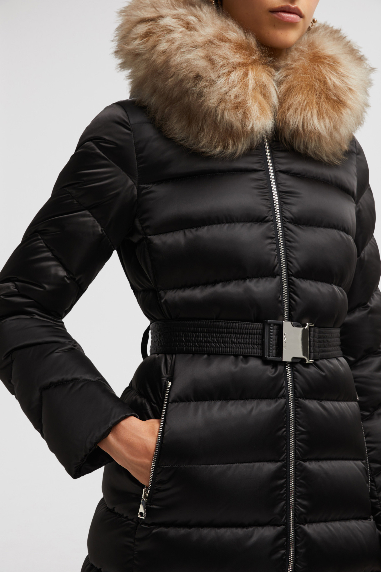Moncler Leersie Long Down Jacket In Black