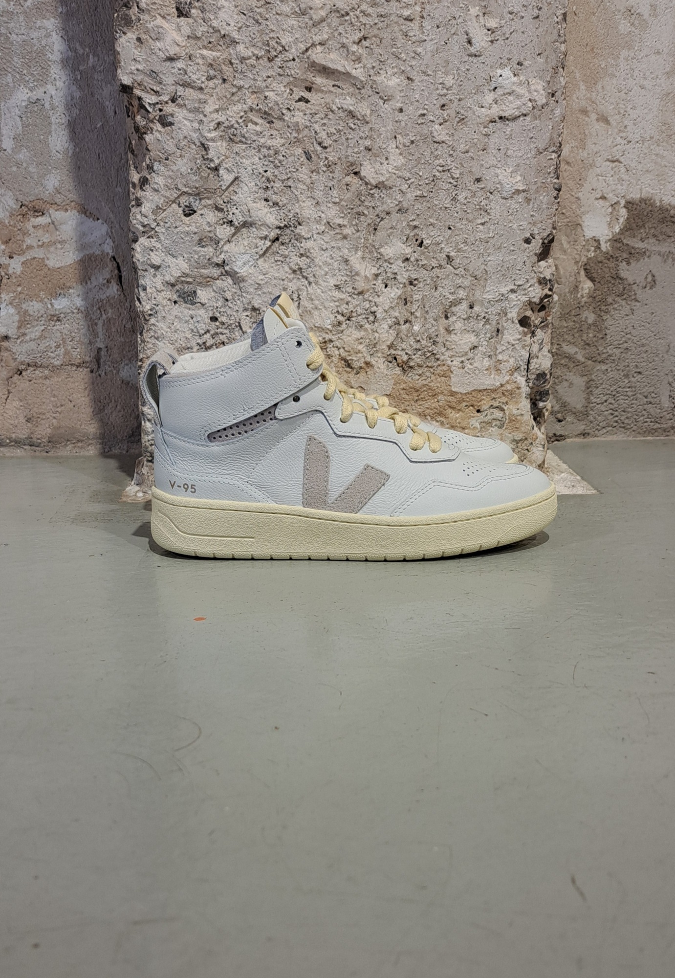 Veja V-95 O. T. Leather Sneaker In Gray