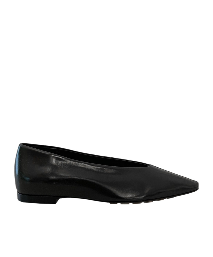 Bottega Veneta Slip-on Flats In Black