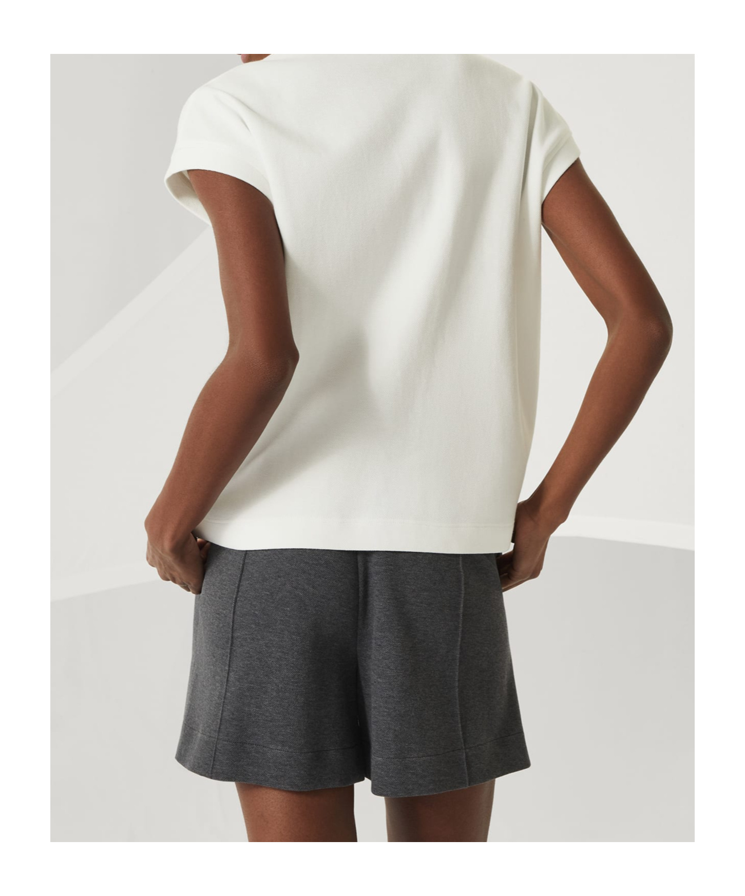 Brunello Cucinelli Polo Top With Cap Sleeves And Straight Hem