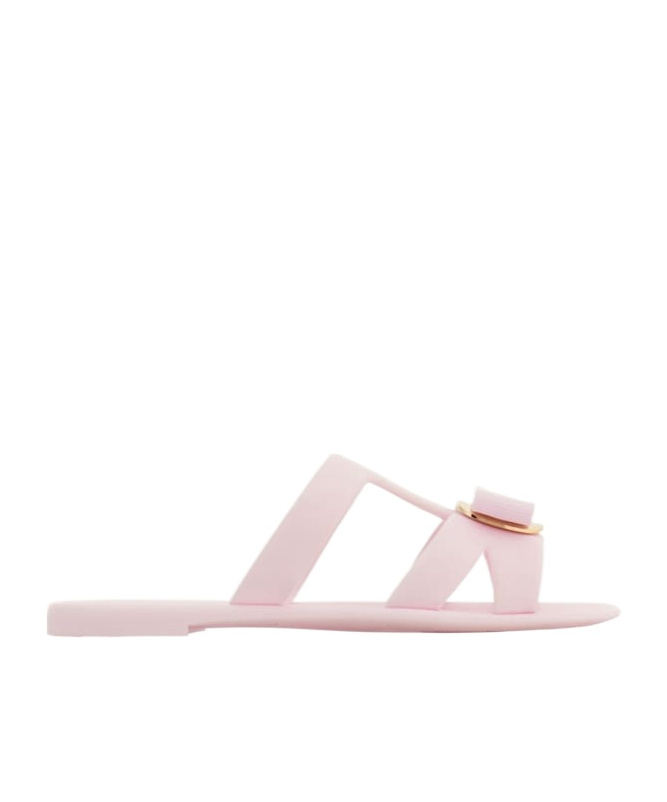 Ferragamo Lilou New Vara Plate Flat Sandals In Marshmallow