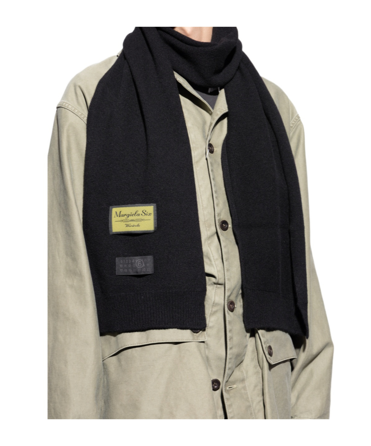 Mm6 Maison Margiela Logo Patch Knitted Scarf In Black