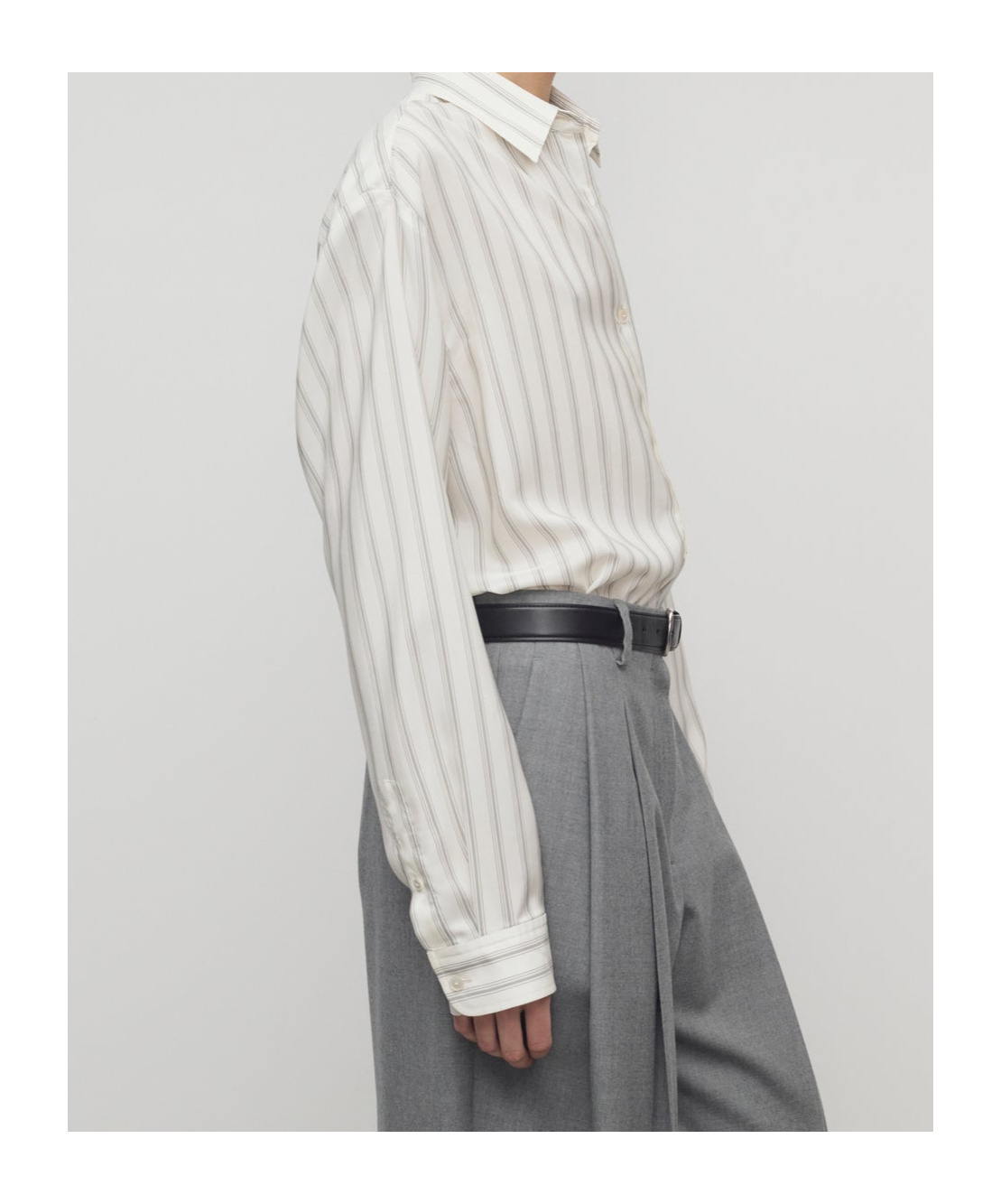 The Row Eirlys Shirt In Silk In Neutral