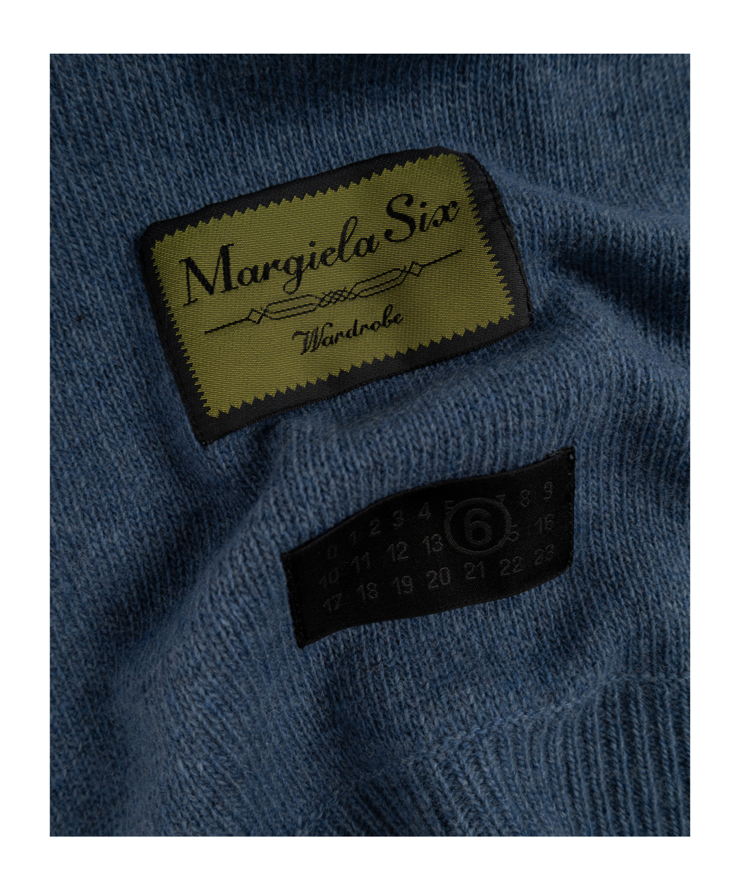 Mm6 Maison Margiela Logo Patch Knitted Scarf In Blue