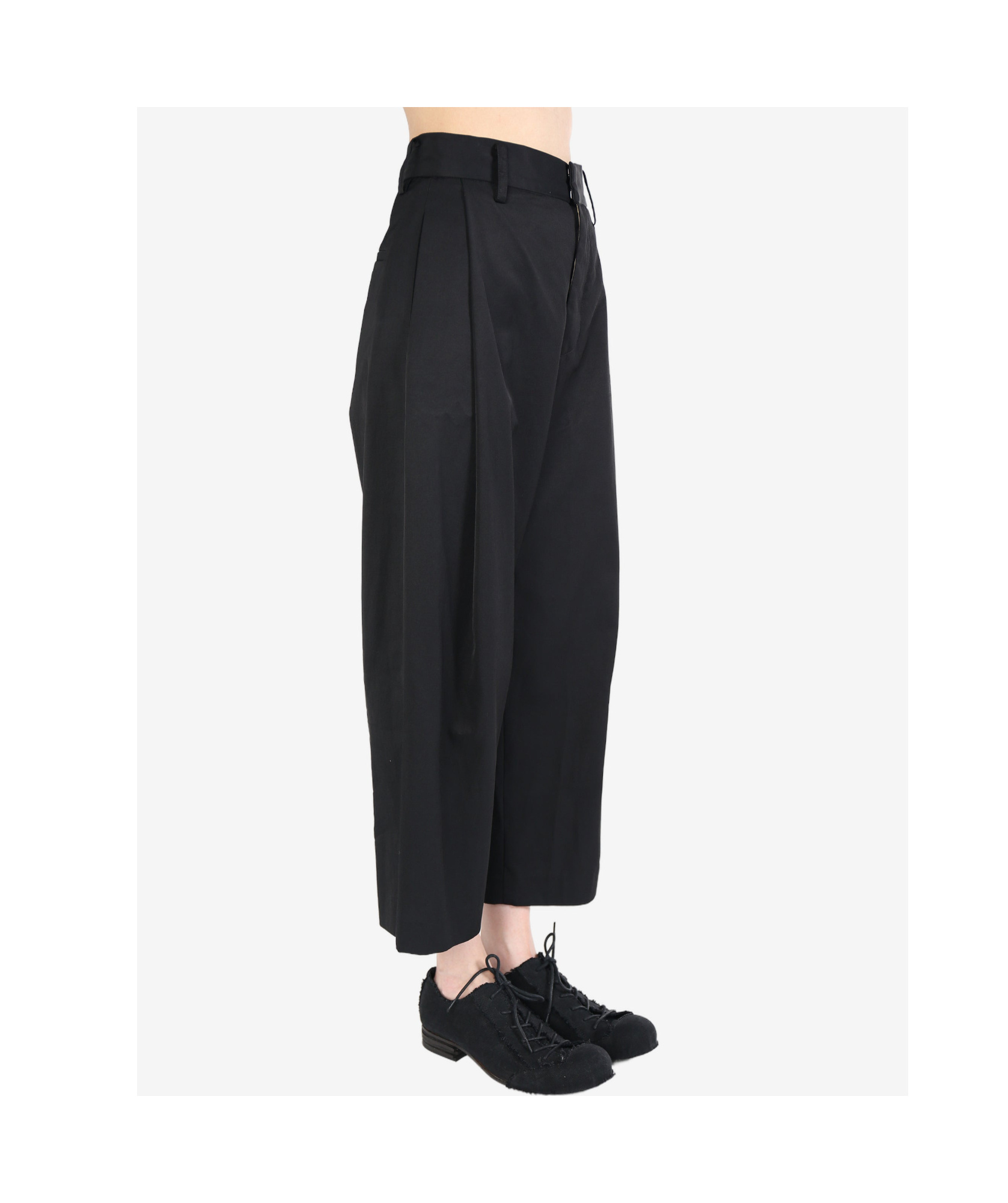 UMA WANG BELT-LOOP CASUAL PANTS