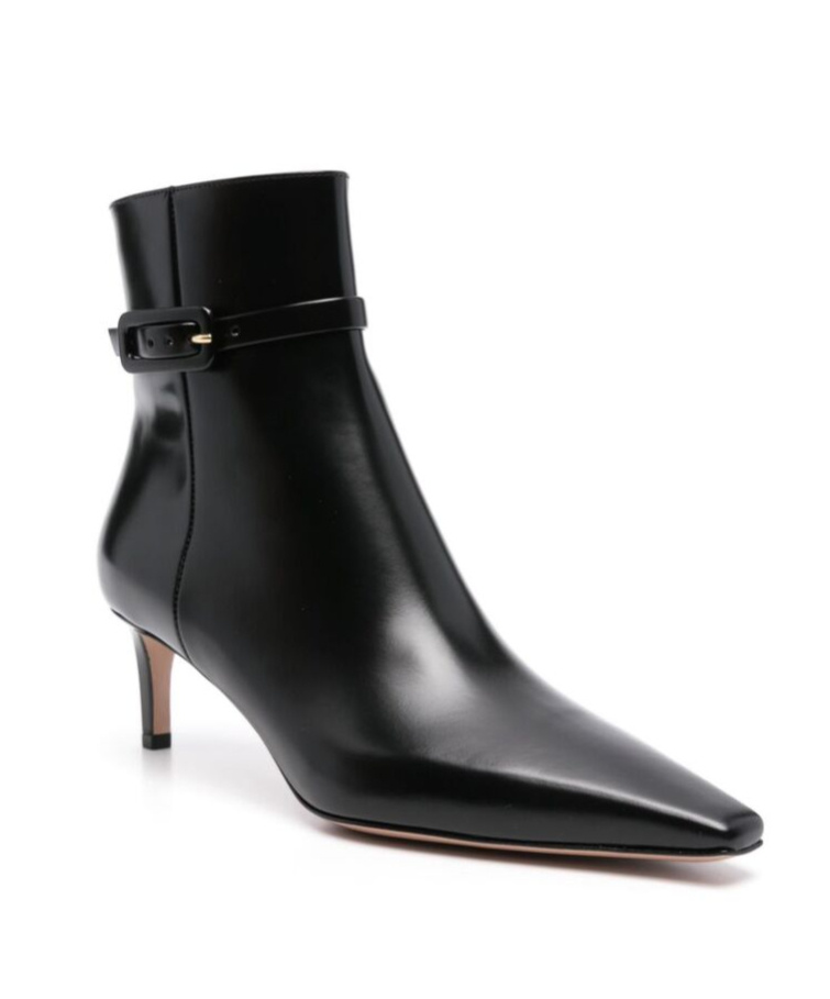 Gianvito Rossi Shoes In Black