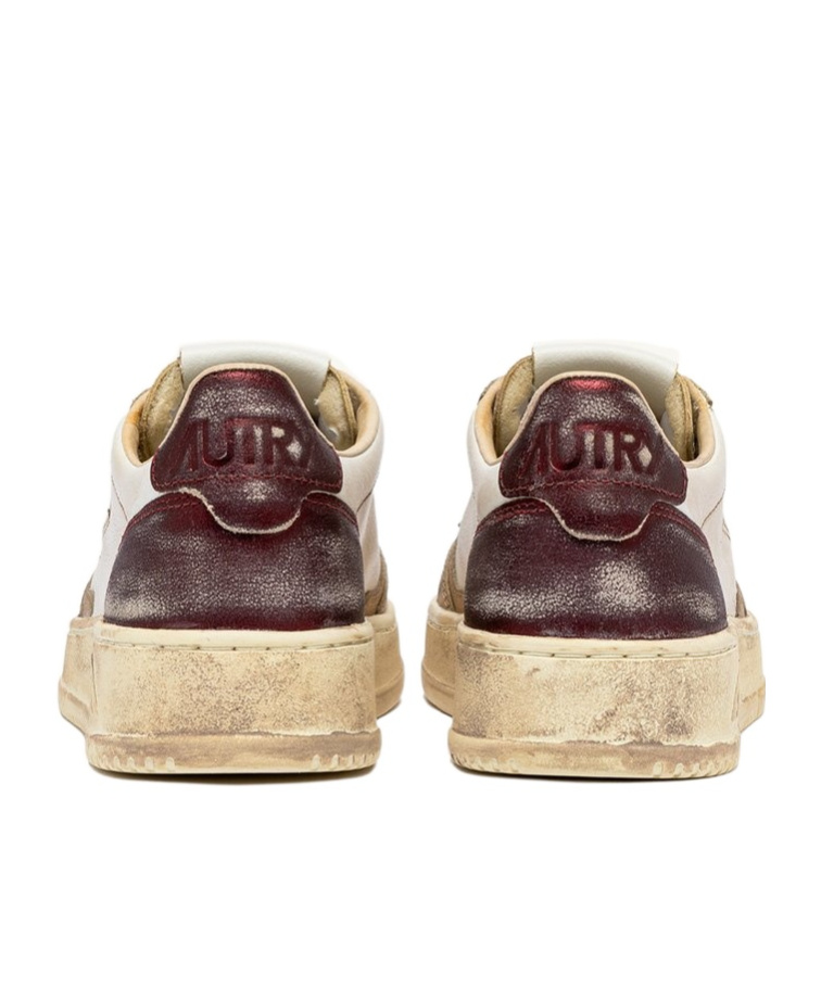 Autry Ultra-retro Low-cut Sneakers In Nude
