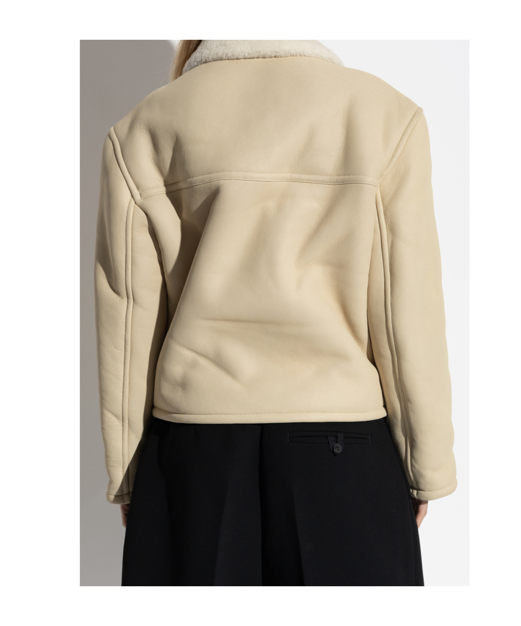 Jacquemus The Mojave Double-breasted Shearling Coat In Nude