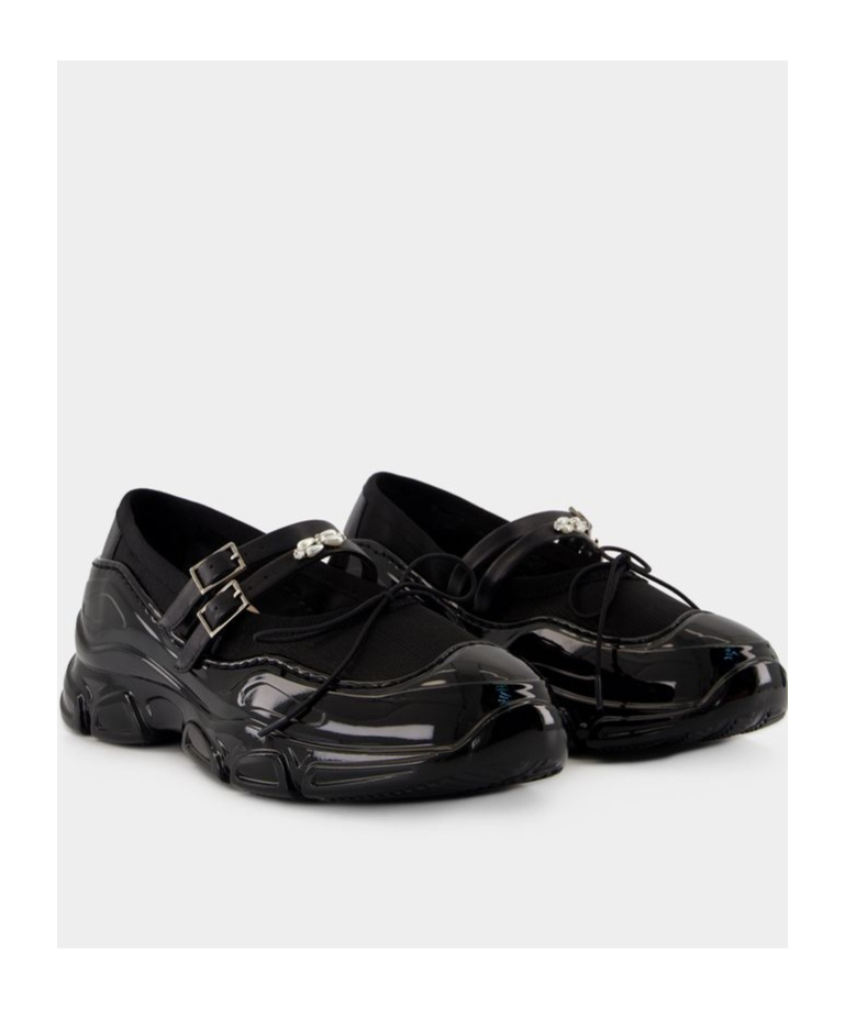 Simone Rocha Crystal Buckle Tracker Leather-trimmed Shoes In Black