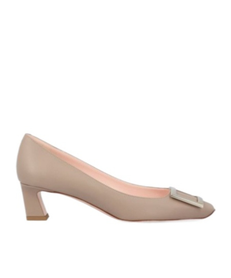 Shop Roger Vivier Trompette Pumps In Leather In Nude