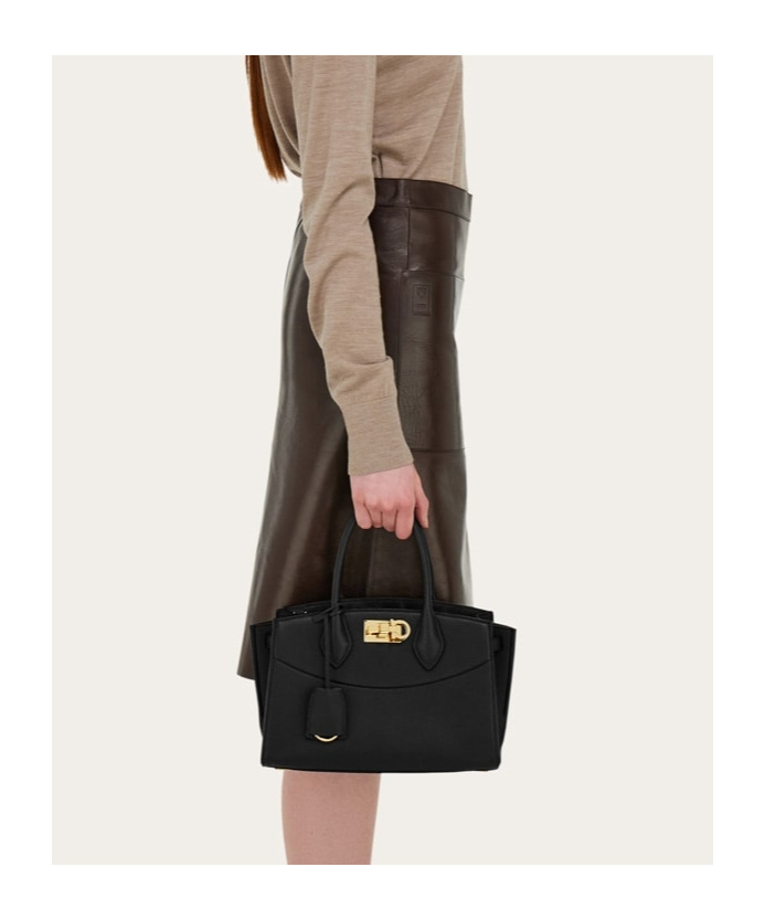 Ferragamo Black Leather Handbag In Black