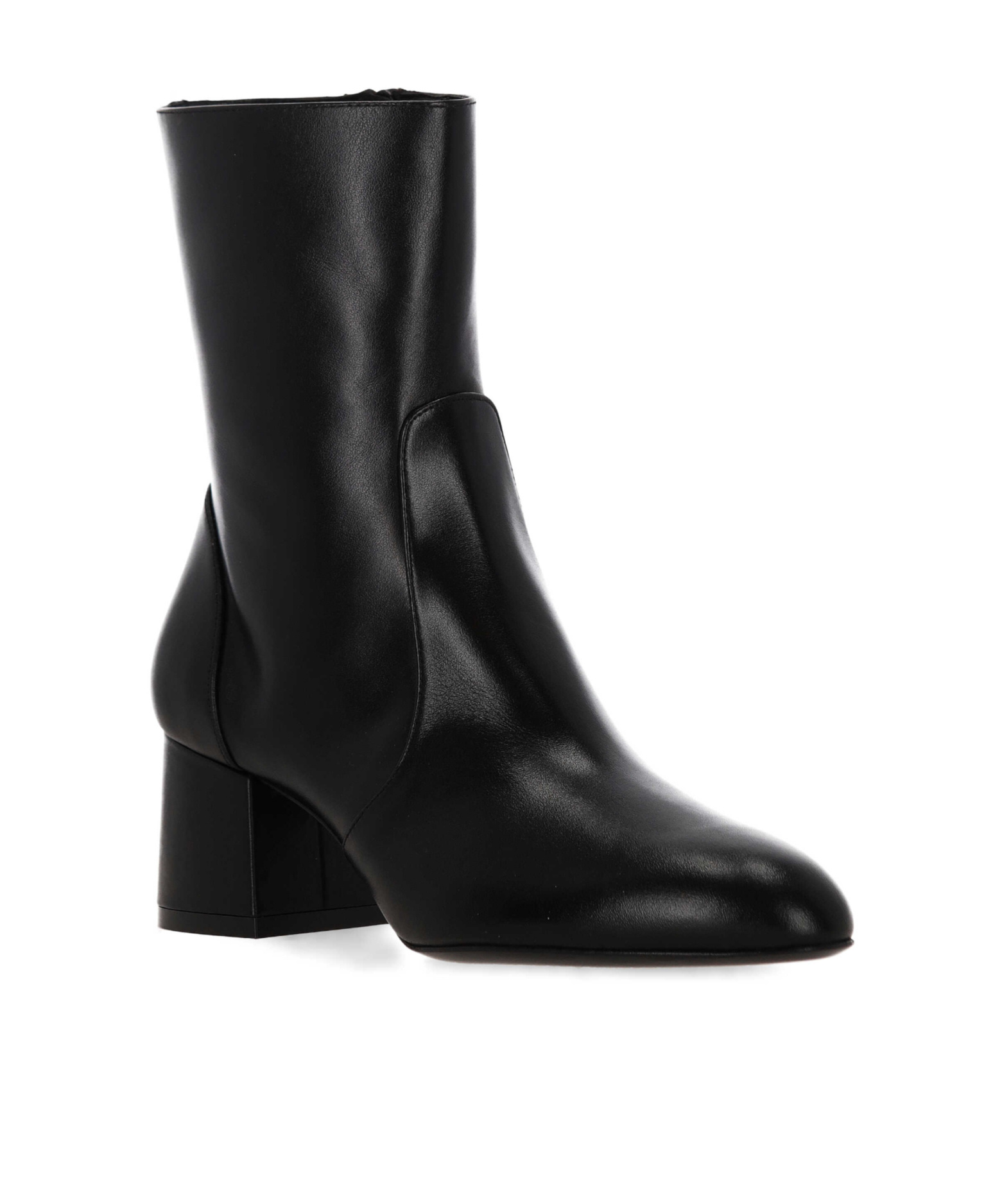 Stuart Weitzman Round Toe Ankle Boots In Black