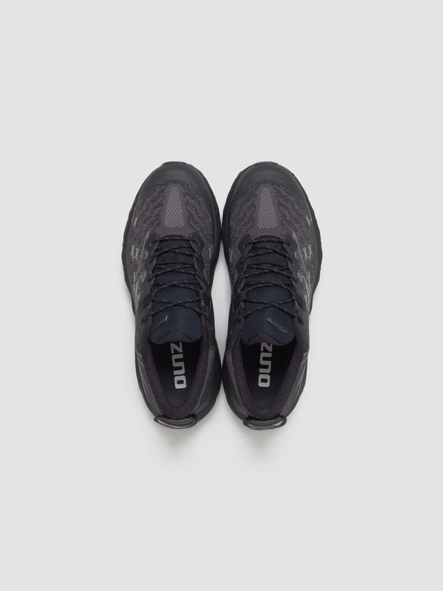Mizuno Wave Mujin Ls Gore-tex Sneakers Black / Quiet Shade / Black Sand In Black