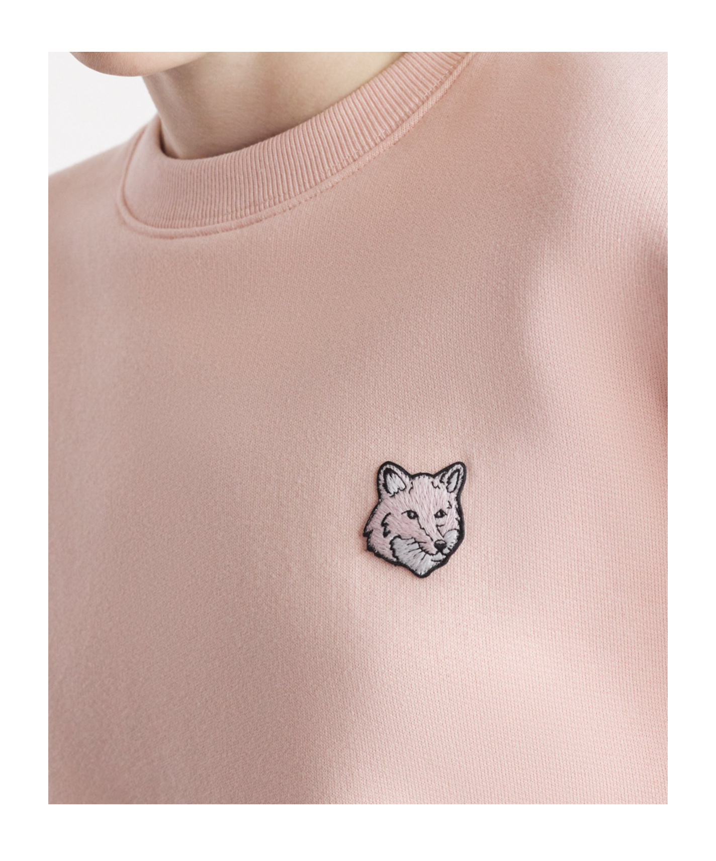 MAISON KITSUNÉ MAISON KITSUNÉ BOLD FOX HEAD PATCH CREWNECK SWEATSHIRT