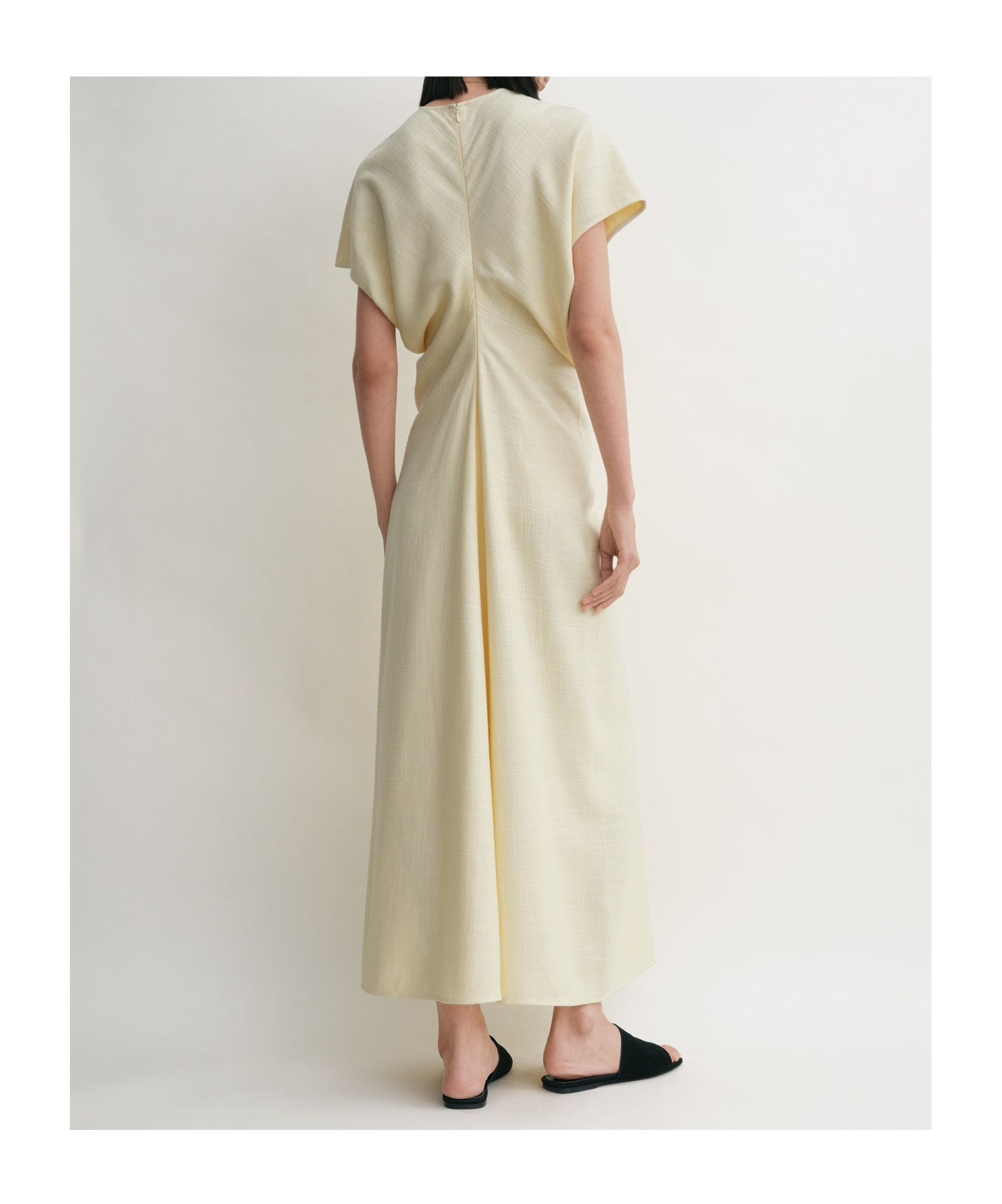 Totême Crinkle Slouch Waist Dress In Yellow