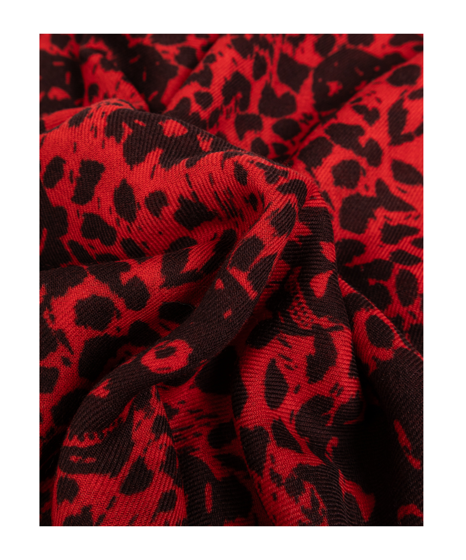 Alexander Mcqueen Fringed Scarf In Red