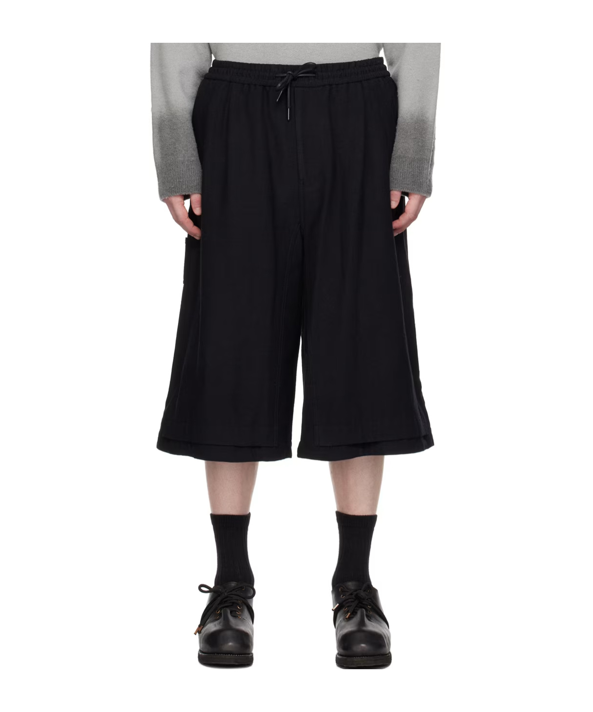 Juunj Black Drawstring Shorts In Black