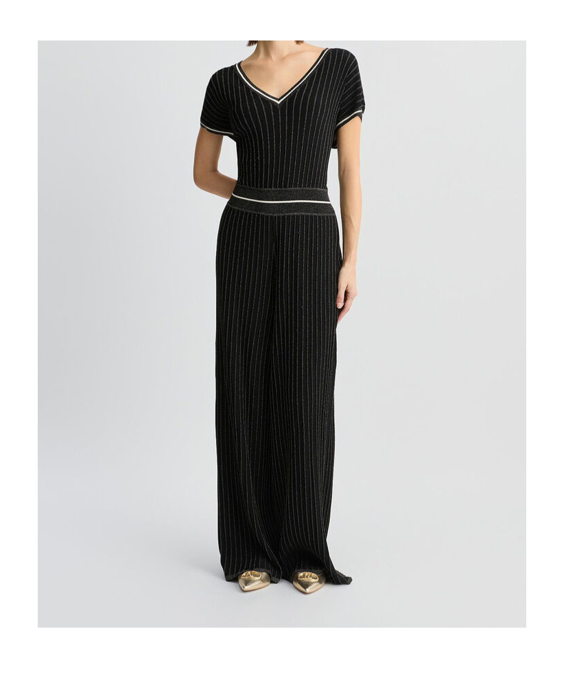 Liu •jo Short-sleeved Knitted Jumpsuit In Black