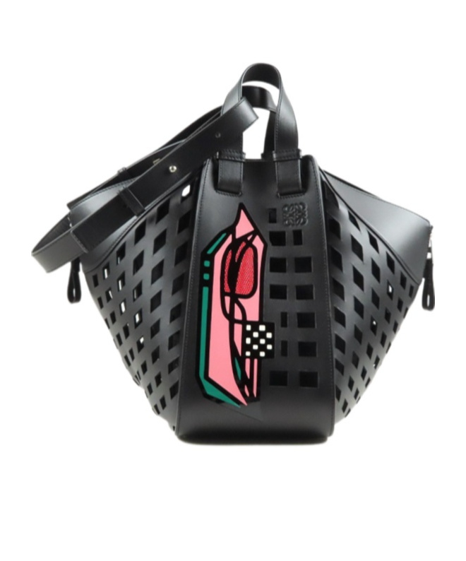 Loewe Hammock Logo Shoulder Bag In Black
