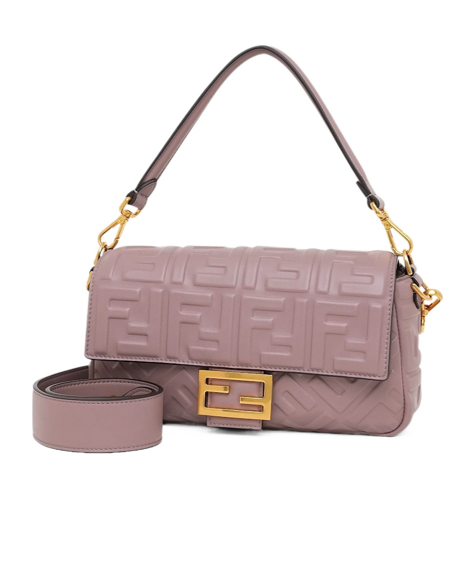 Fendi Chic Baguette Handbag In Nude