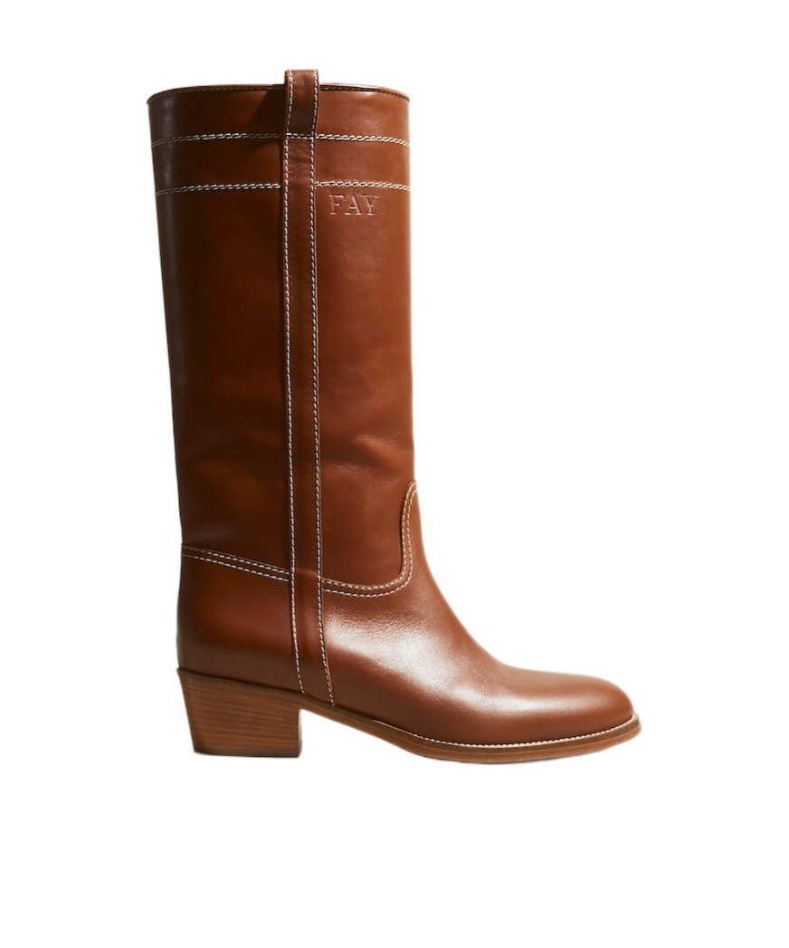 Fay Elegantly Crafted Leather Boot In Brown
