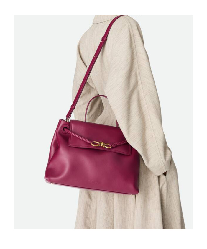 Bottega Veneta Andiamo Medium Leather Top-handle Bag In Red