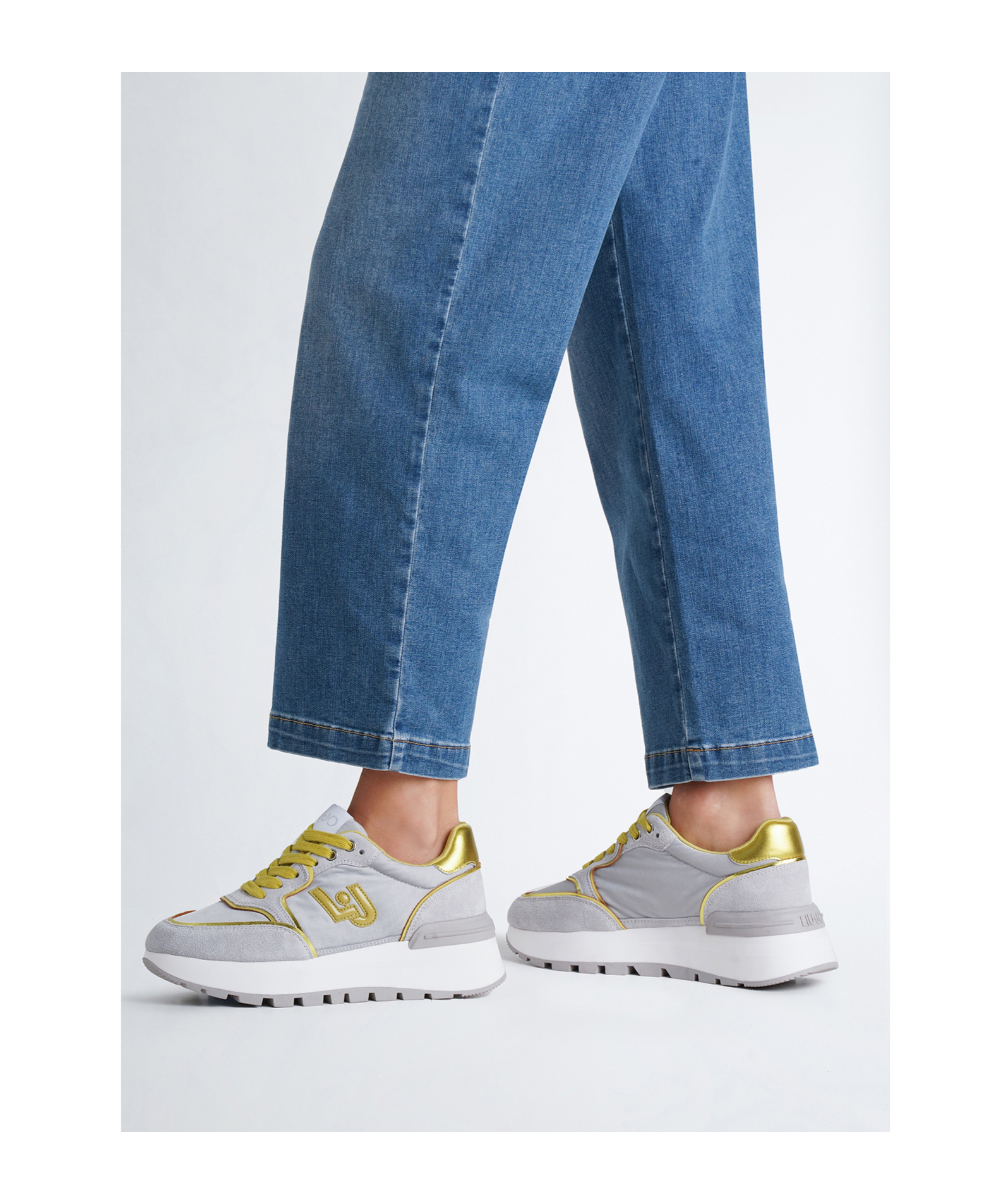 Liu •jo Round-head Sneakers In White