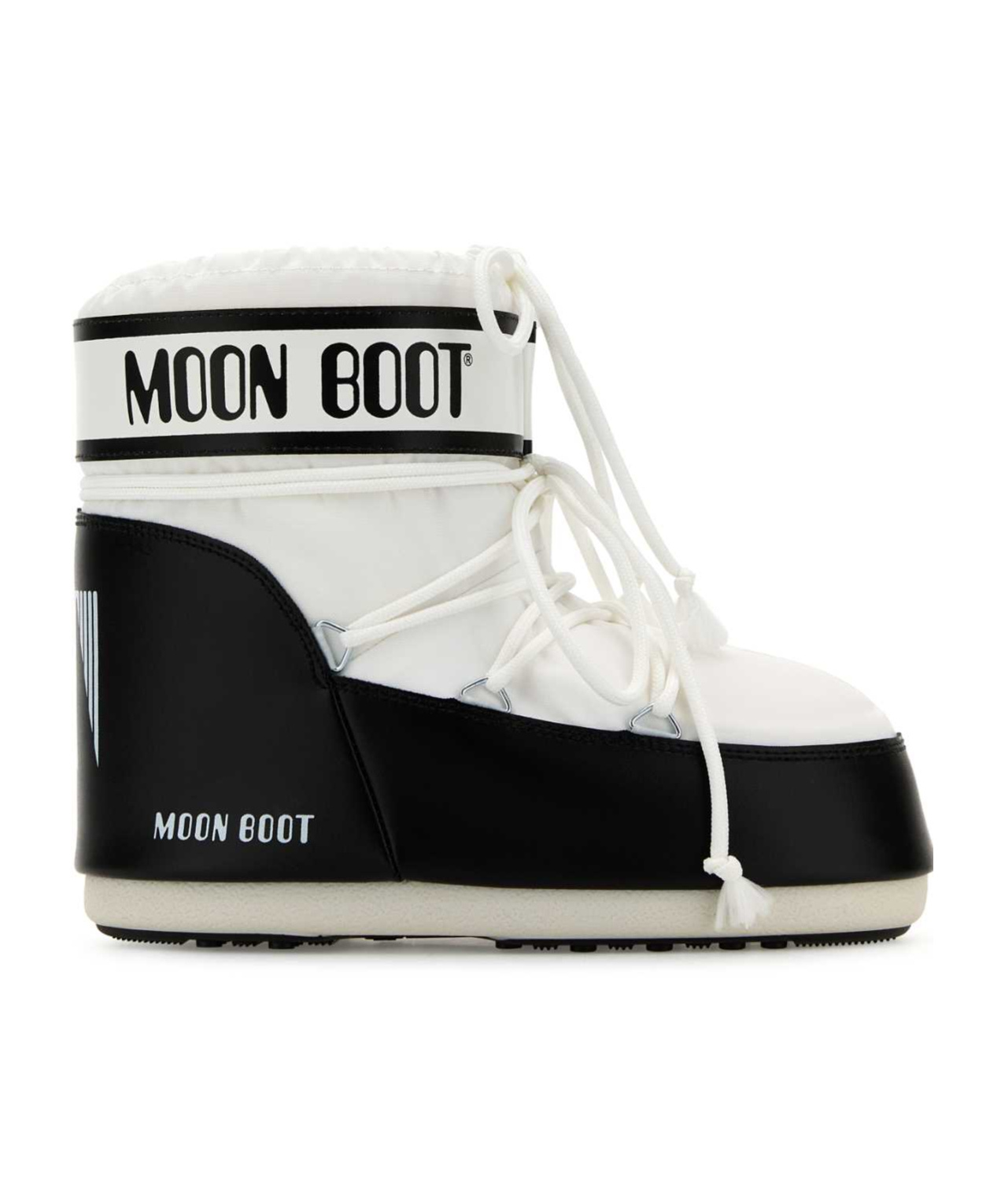 Moon Boot Low Snow Boots Flat Sole Padded Design In Black