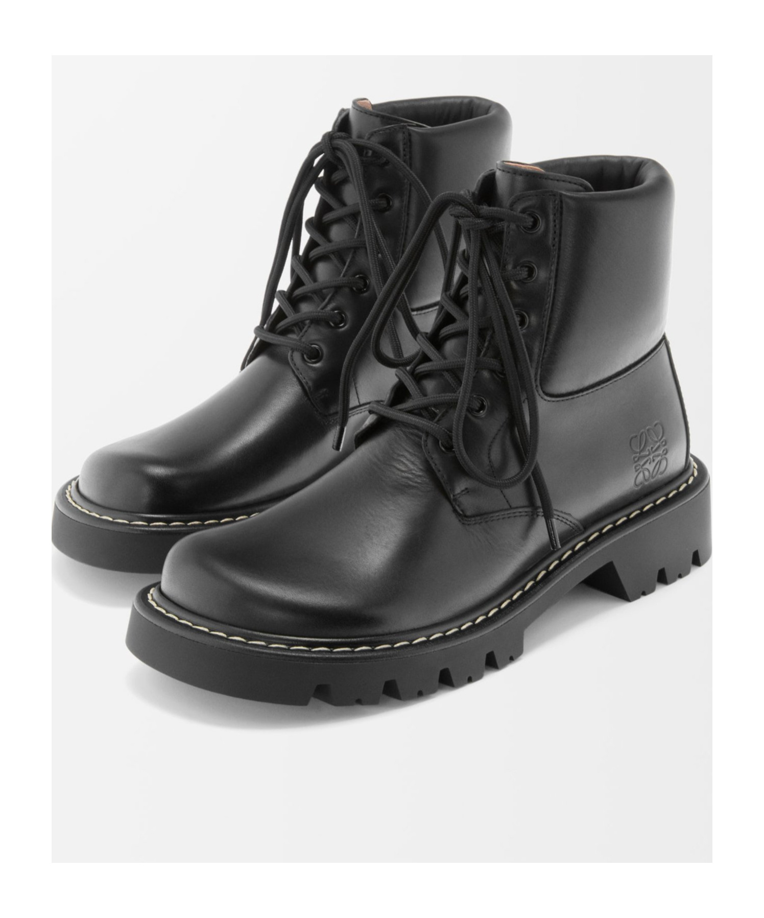 Loewe Sierra Ankle Boots In Vegetable Tanned Calfskin In Black