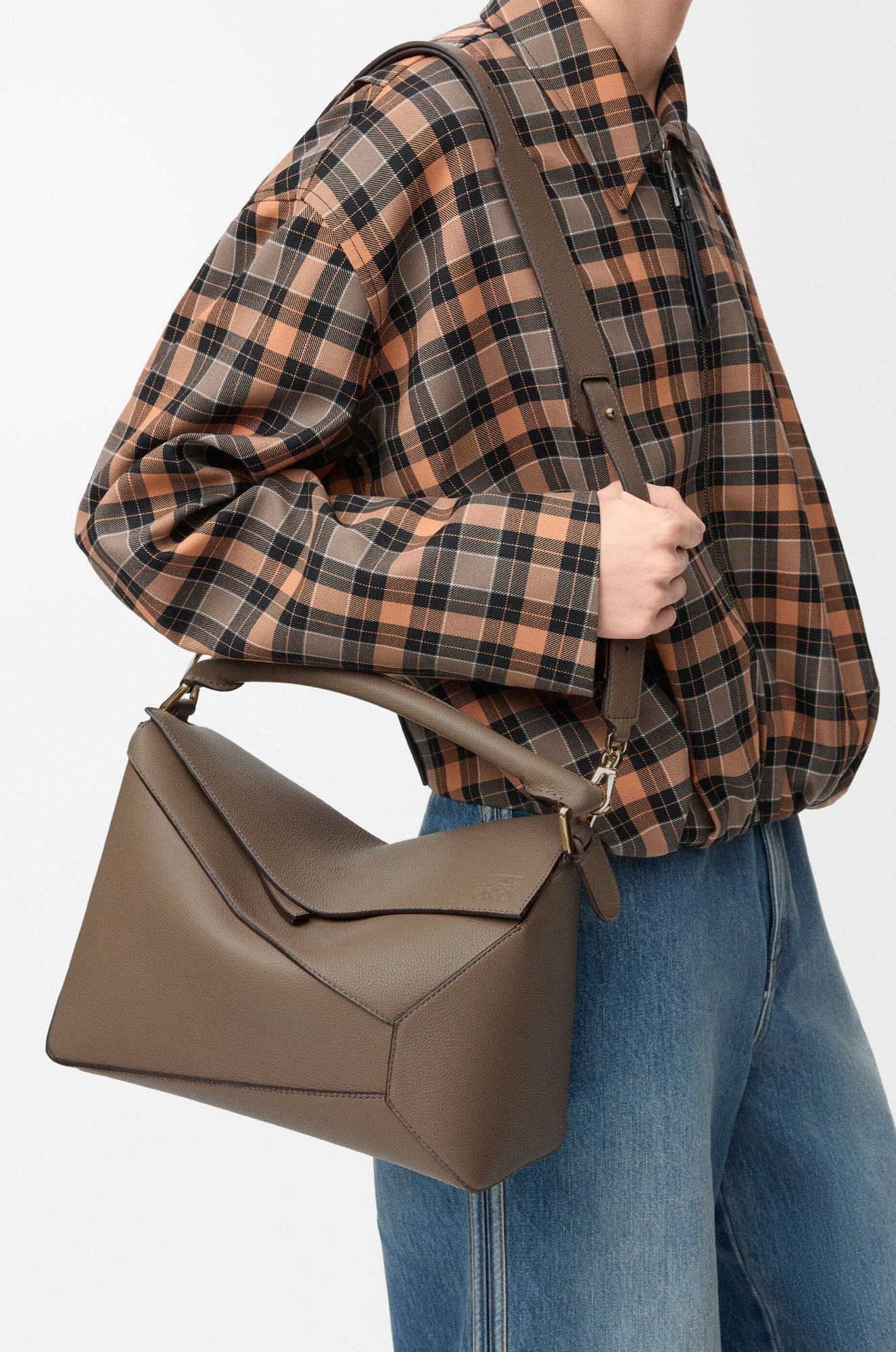 Loewe Medium Leather Puzzle Edge Top-handle Bag In Gray