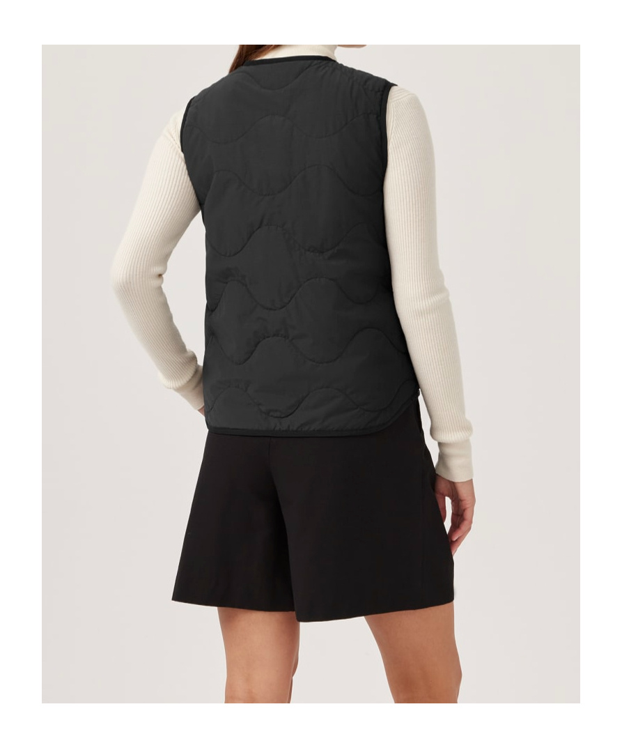 Canada Goose Jackets In Black