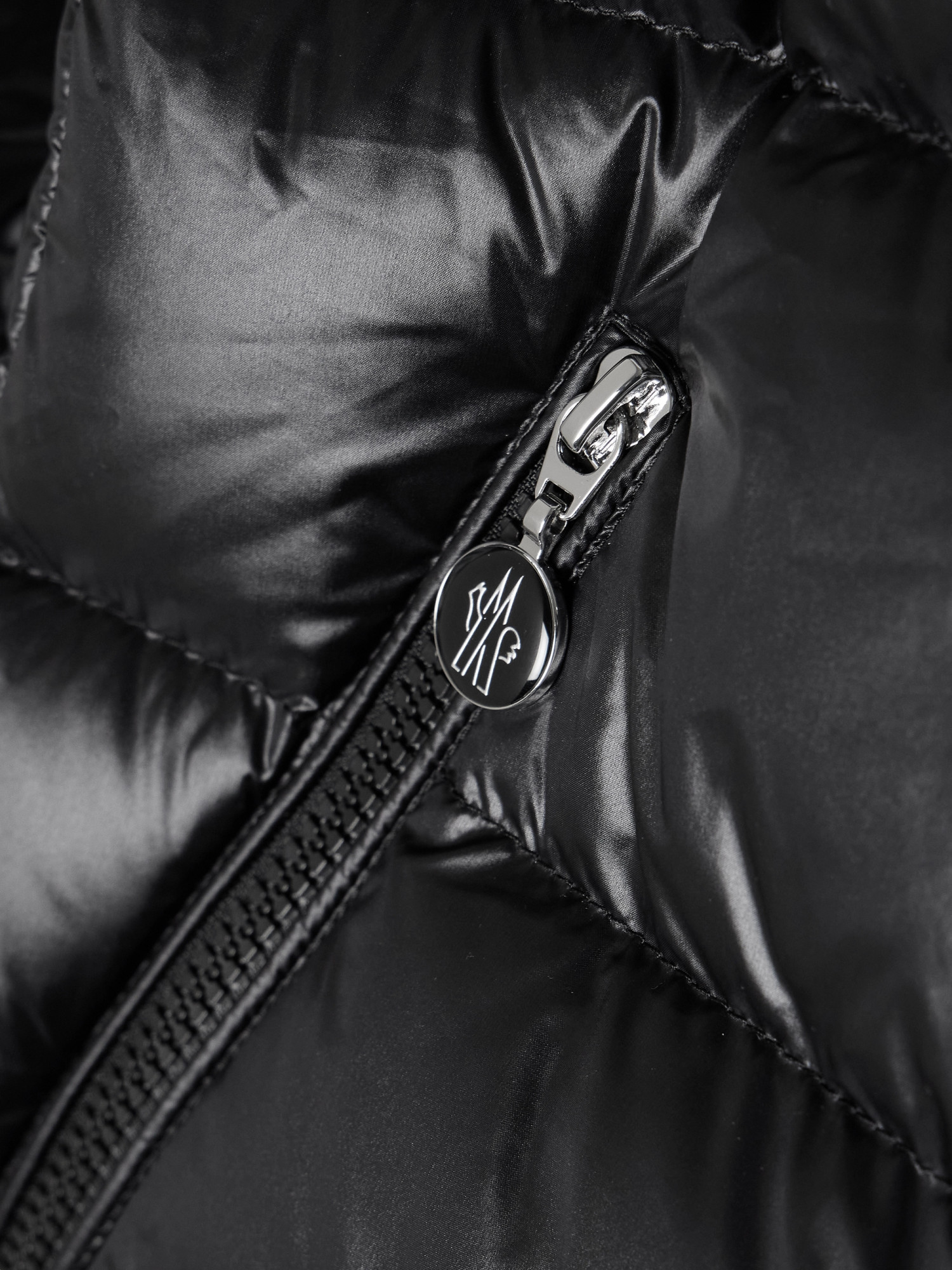 Moncler Long-sleeved Down Jacket In Black