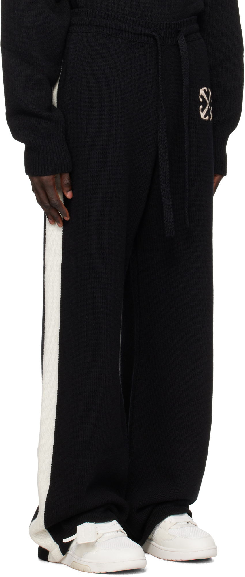 Off-white Elastic Waist Casual Pants In Black