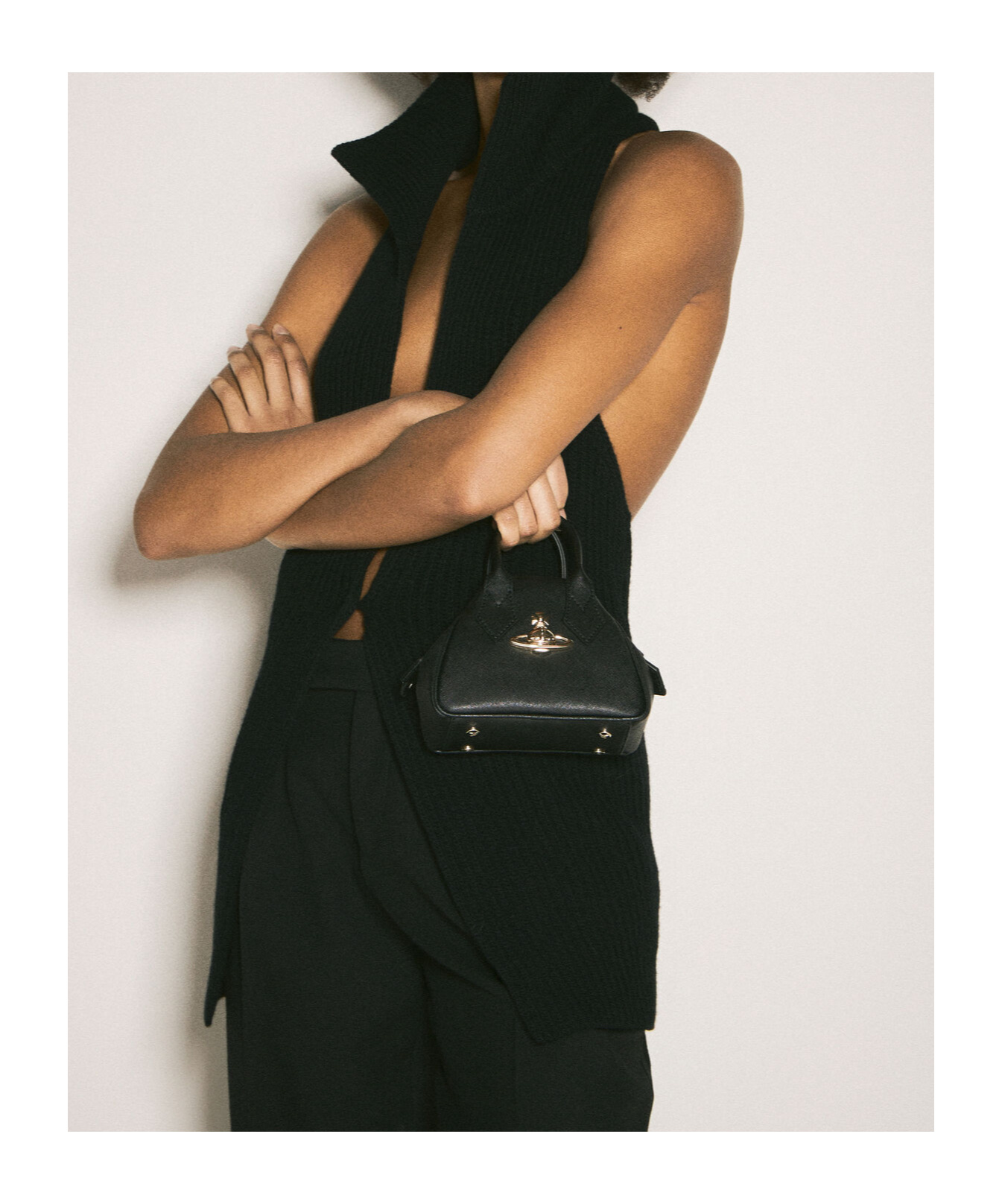 Vivienne Westwood Yasmine Mini Handbag In Black
