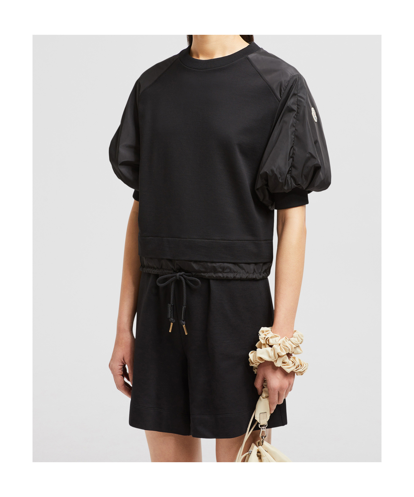 【送料&関税込】Moncler Cotton And Nylon T-shirt With Puffed Moncler Cotton And Nylon T-shirt With Puffed Sleeves In