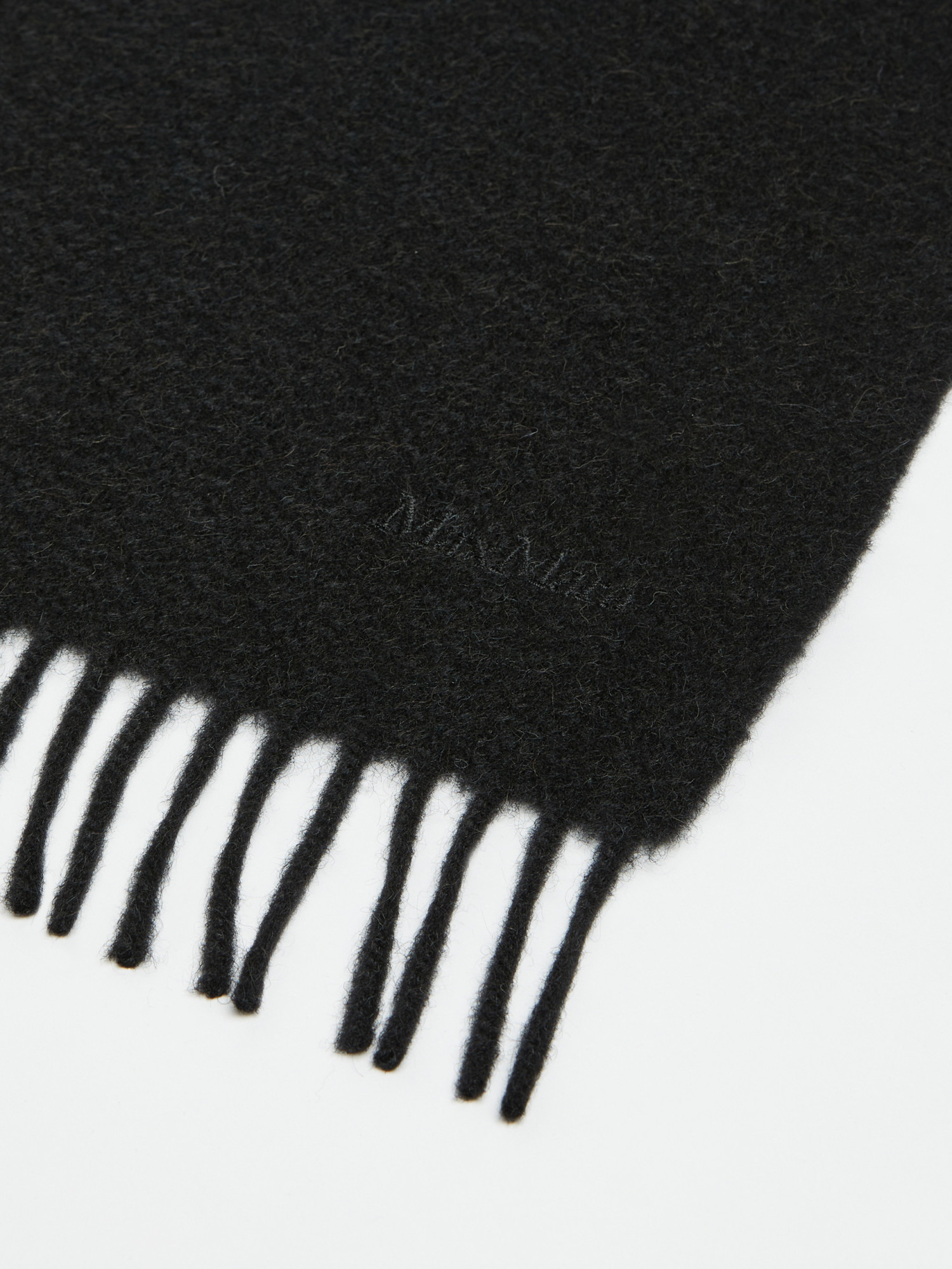 Max Mara Camel Logo Stole In Black