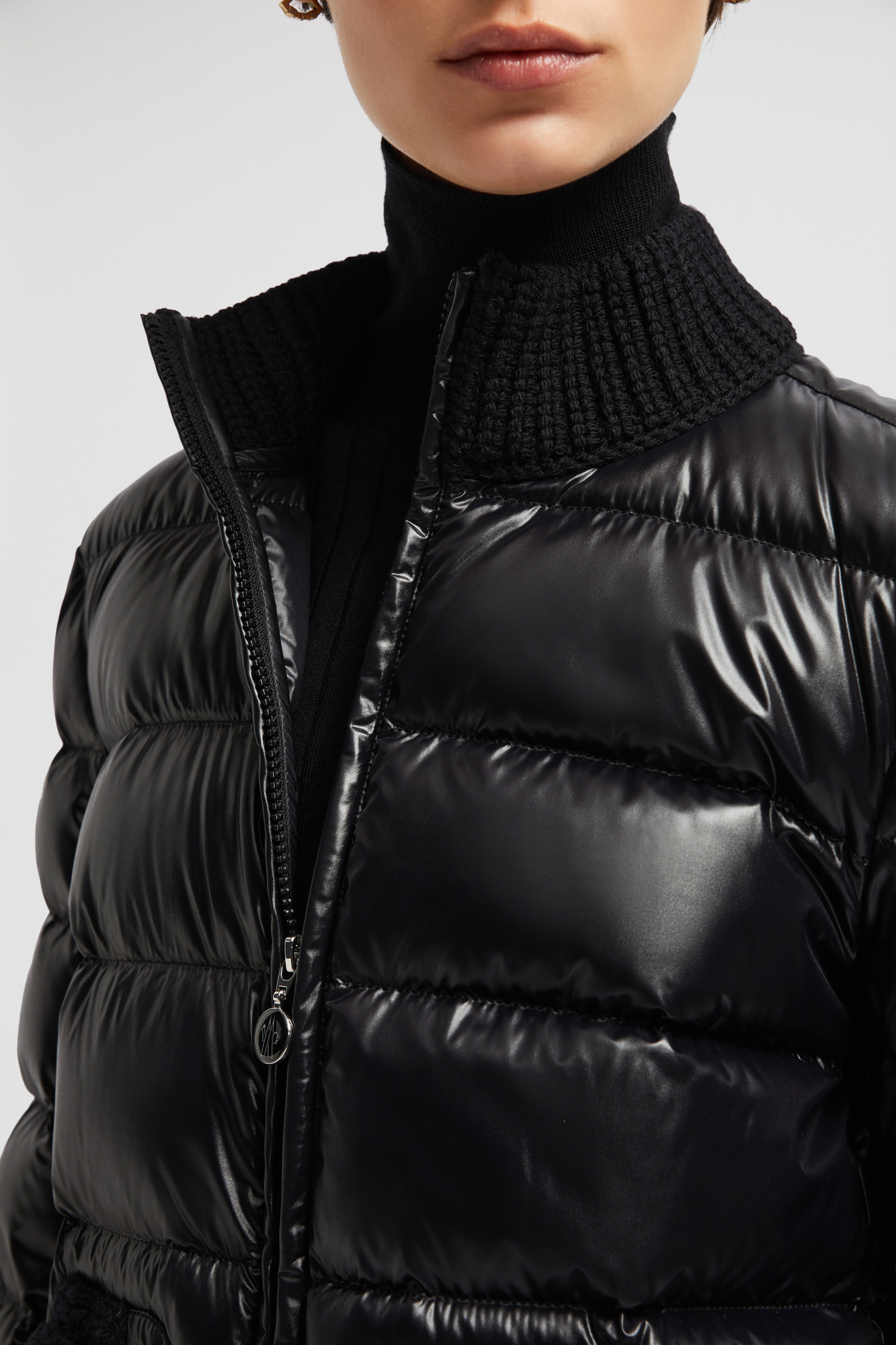 Moncler Arcelot Puffer Jacker In Black