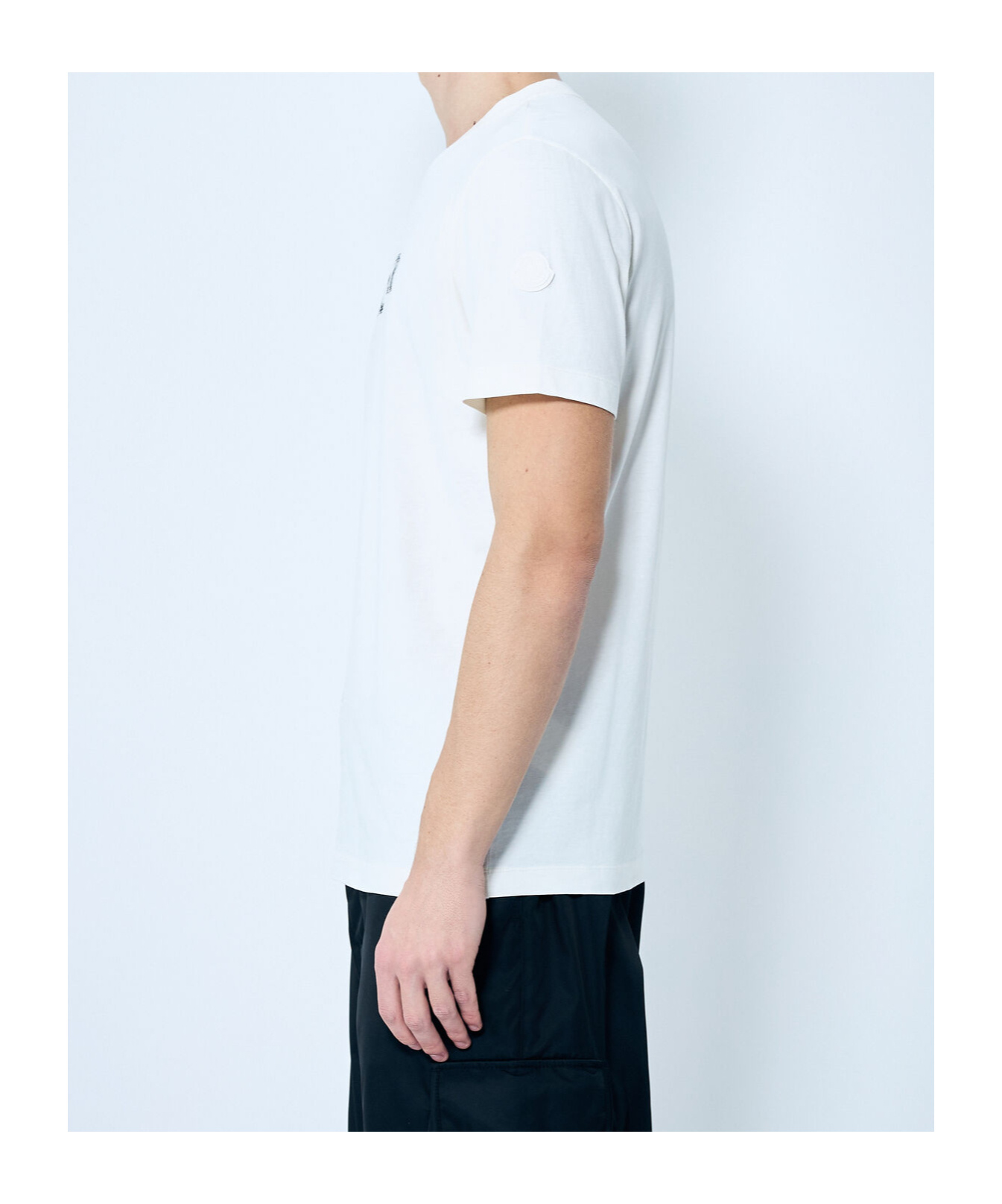 Moncler Men Logo Print T-shirt In White