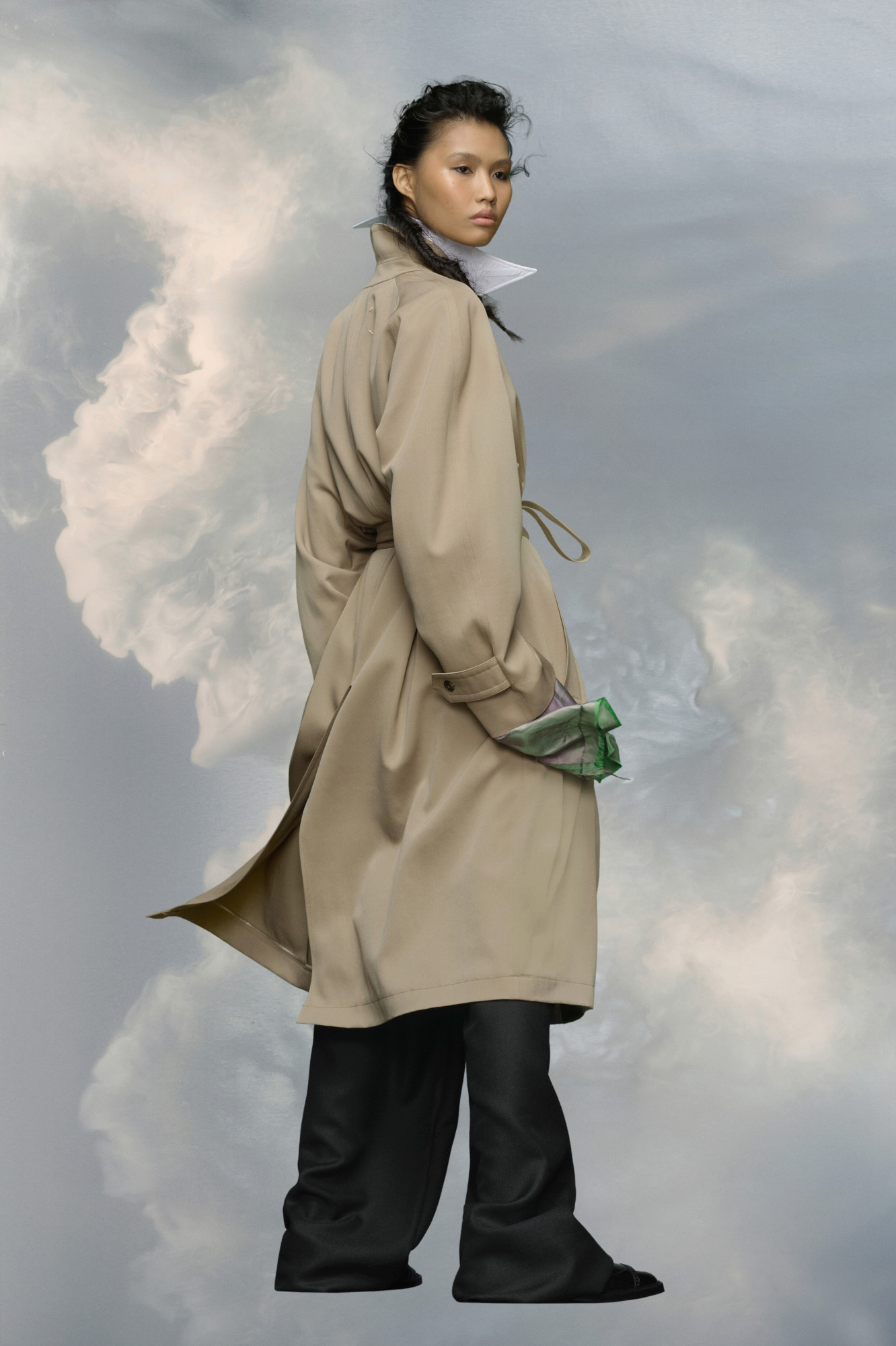 Maison Margiela Trench Coat With Wide Collar In Nude