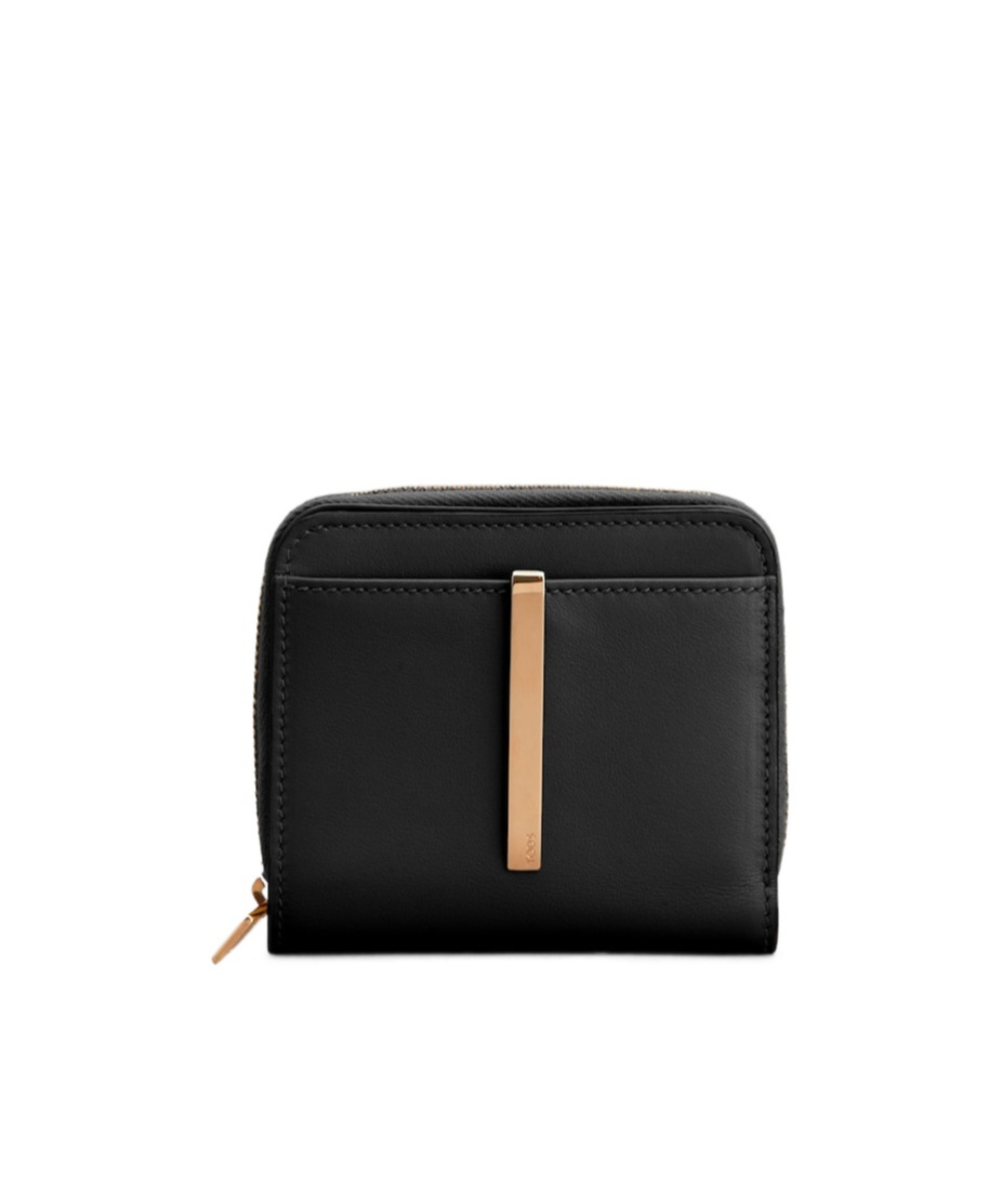Tod's Logo Embossed Bifold Wallet In Black