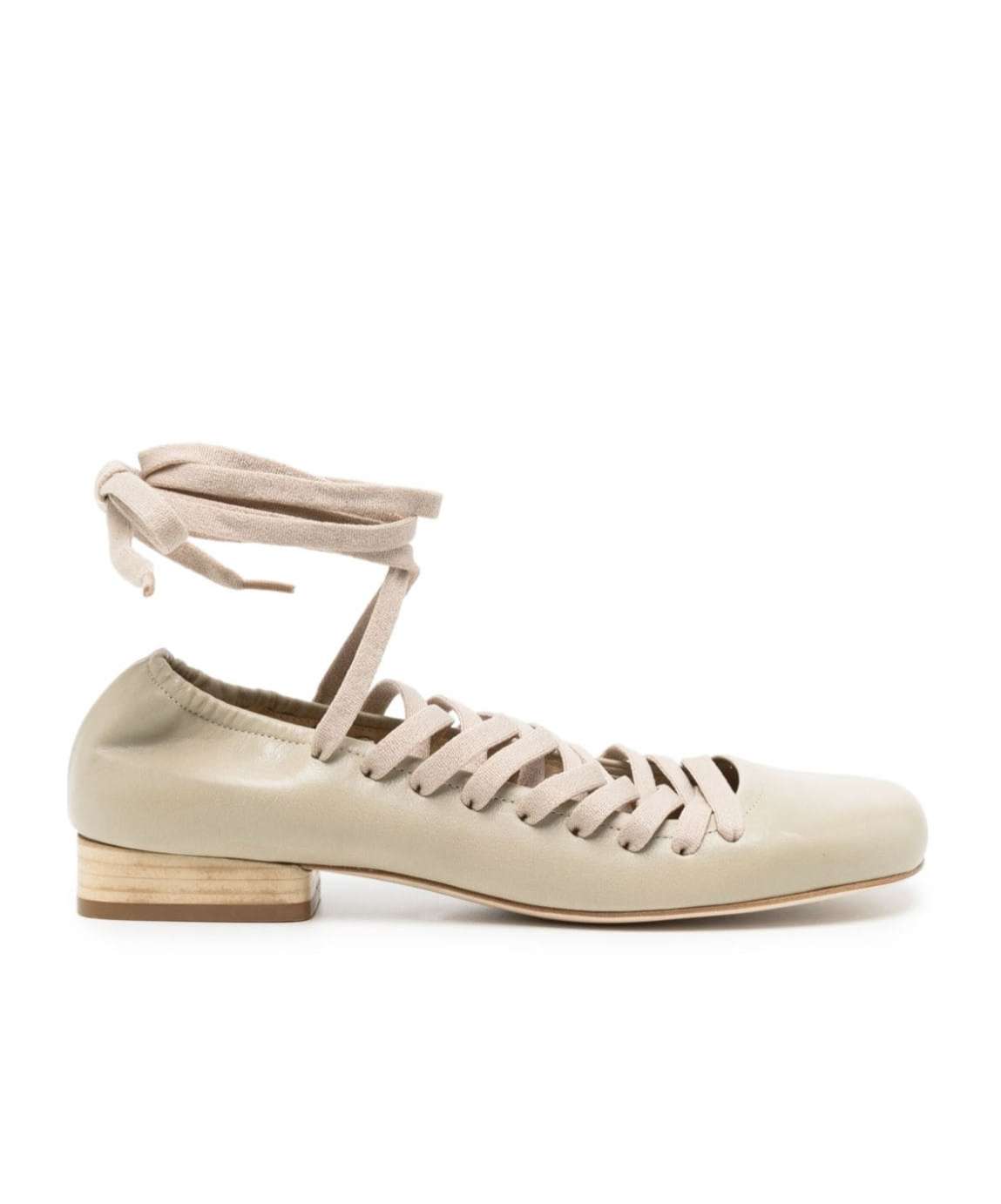 Lemaire Lace-up Leather Pumps In Nude
