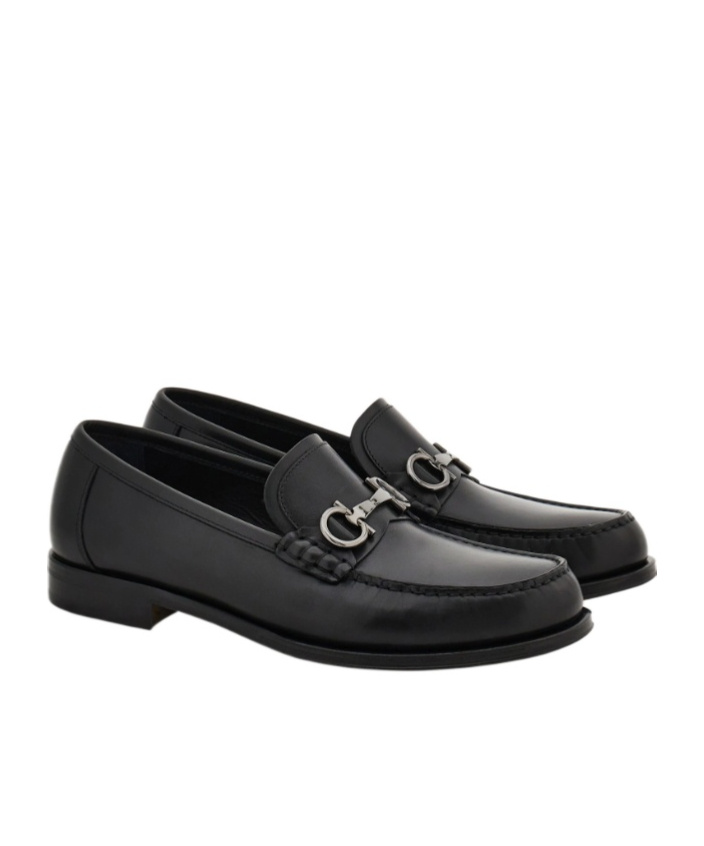 Ferragamo Loafer With Gancini Buckle In Black