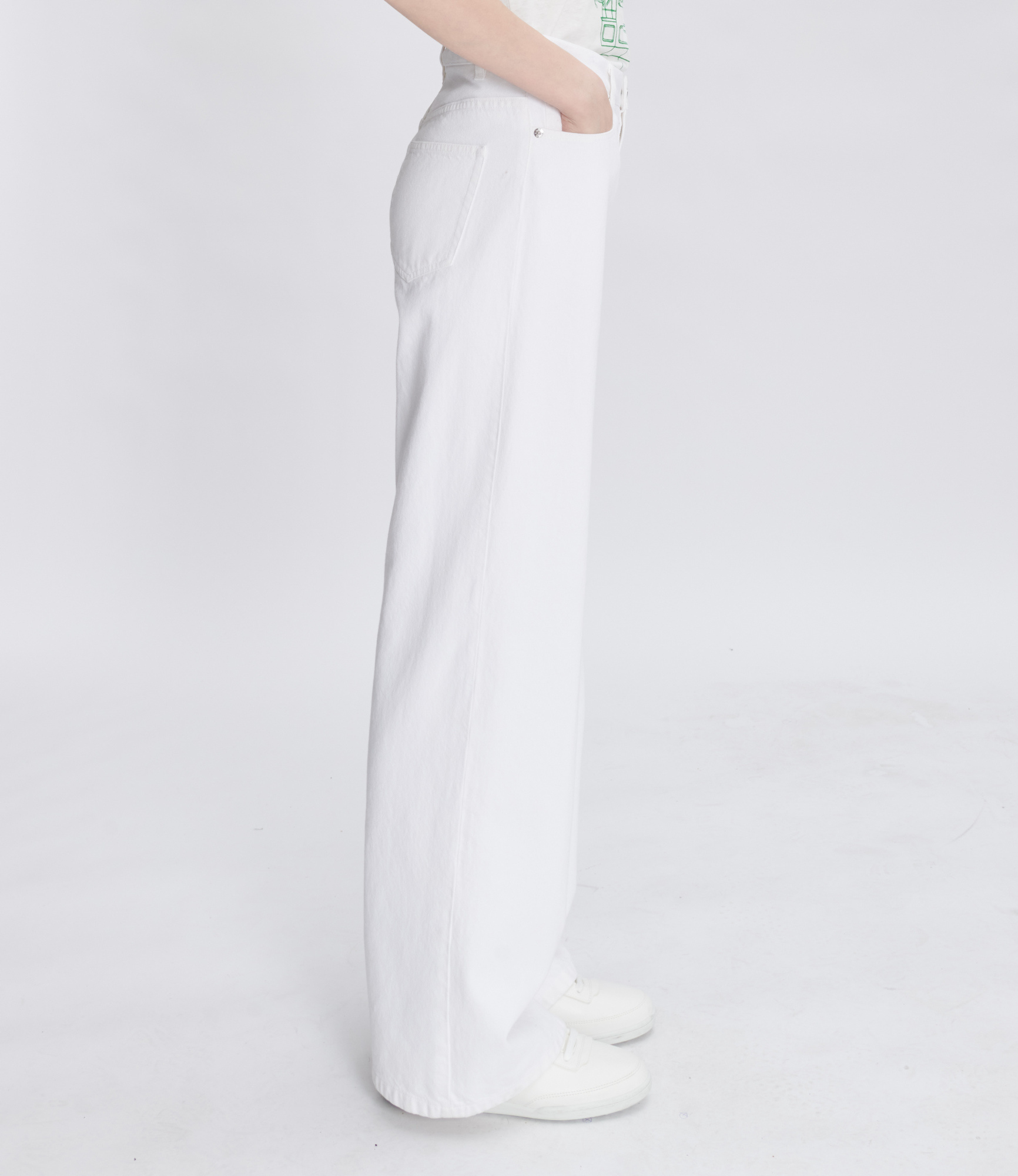 Apc Straight Jeans Pants In White